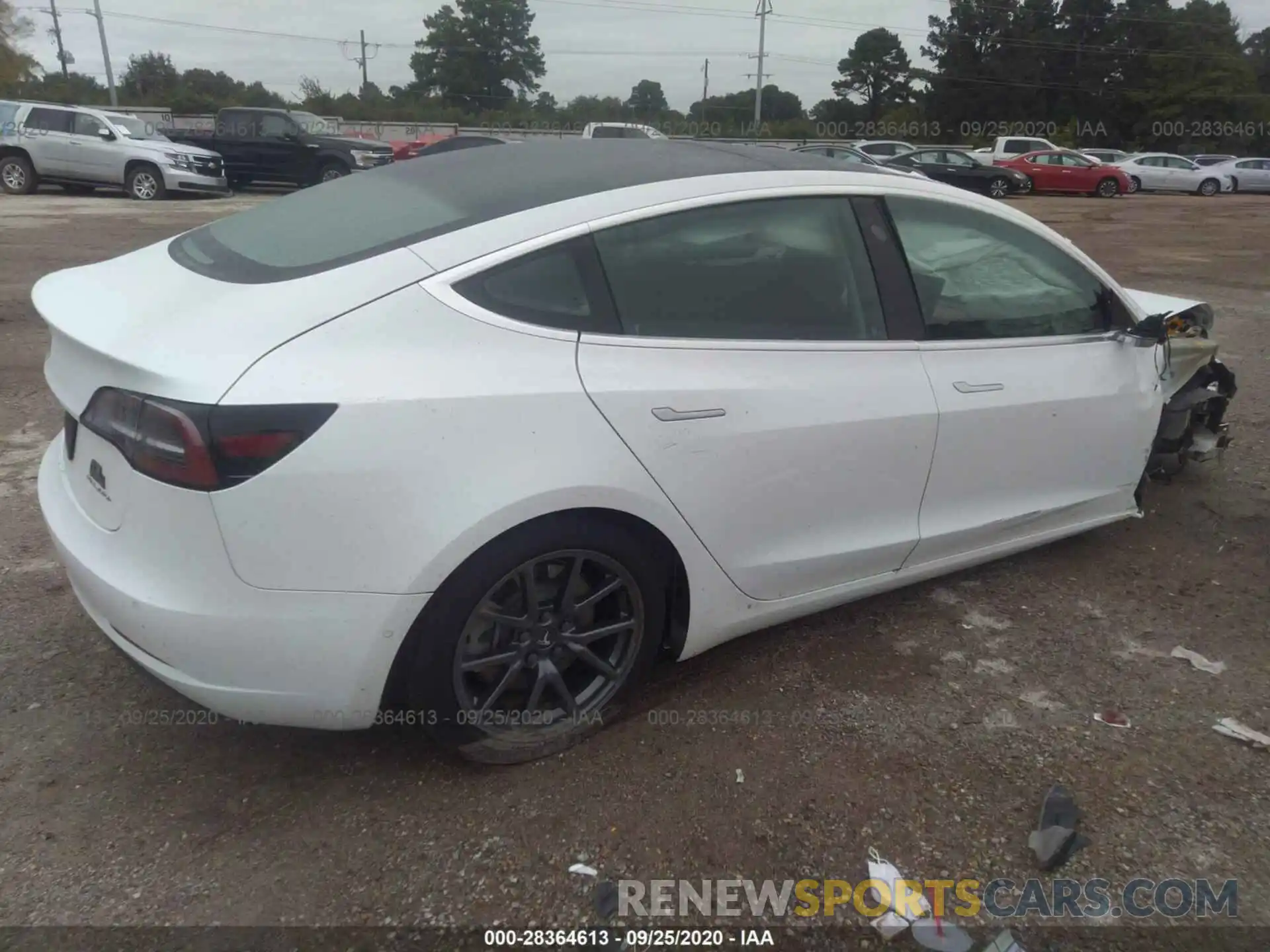 4 Photograph of a damaged car 5YJ3E1EB4KF453105 TESLA MODEL 3 2019