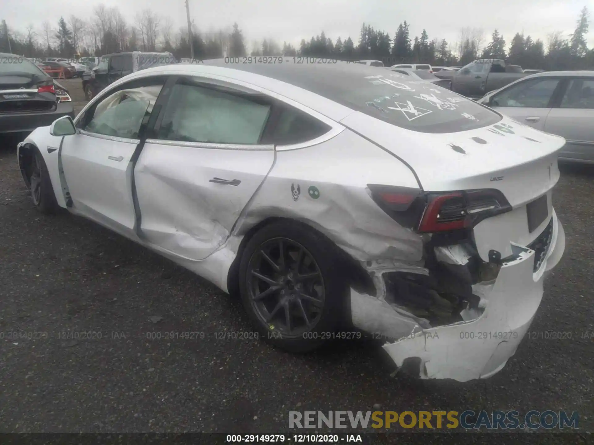 3 Photograph of a damaged car 5YJ3E1EB4KF453217 TESLA MODEL 3 2019