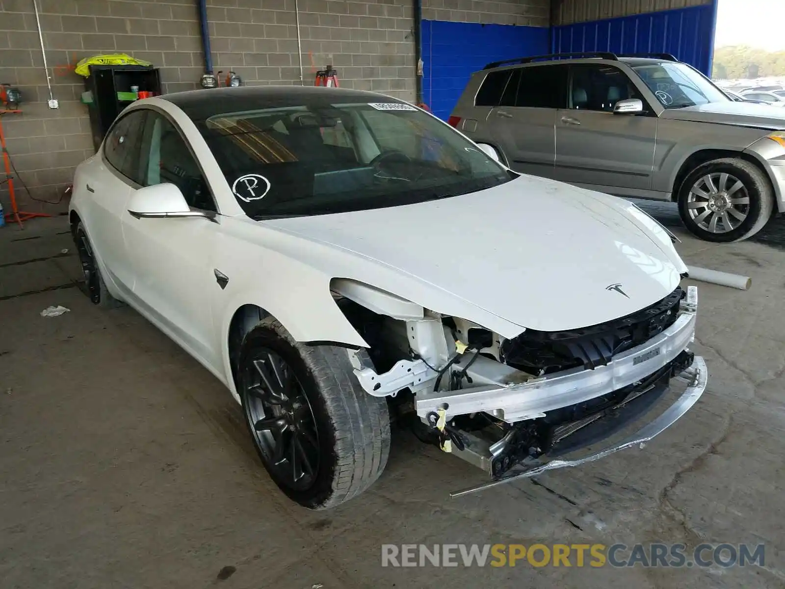 1 Photograph of a damaged car 5YJ3E1EB4KF469224 TESLA MODEL 3 2019