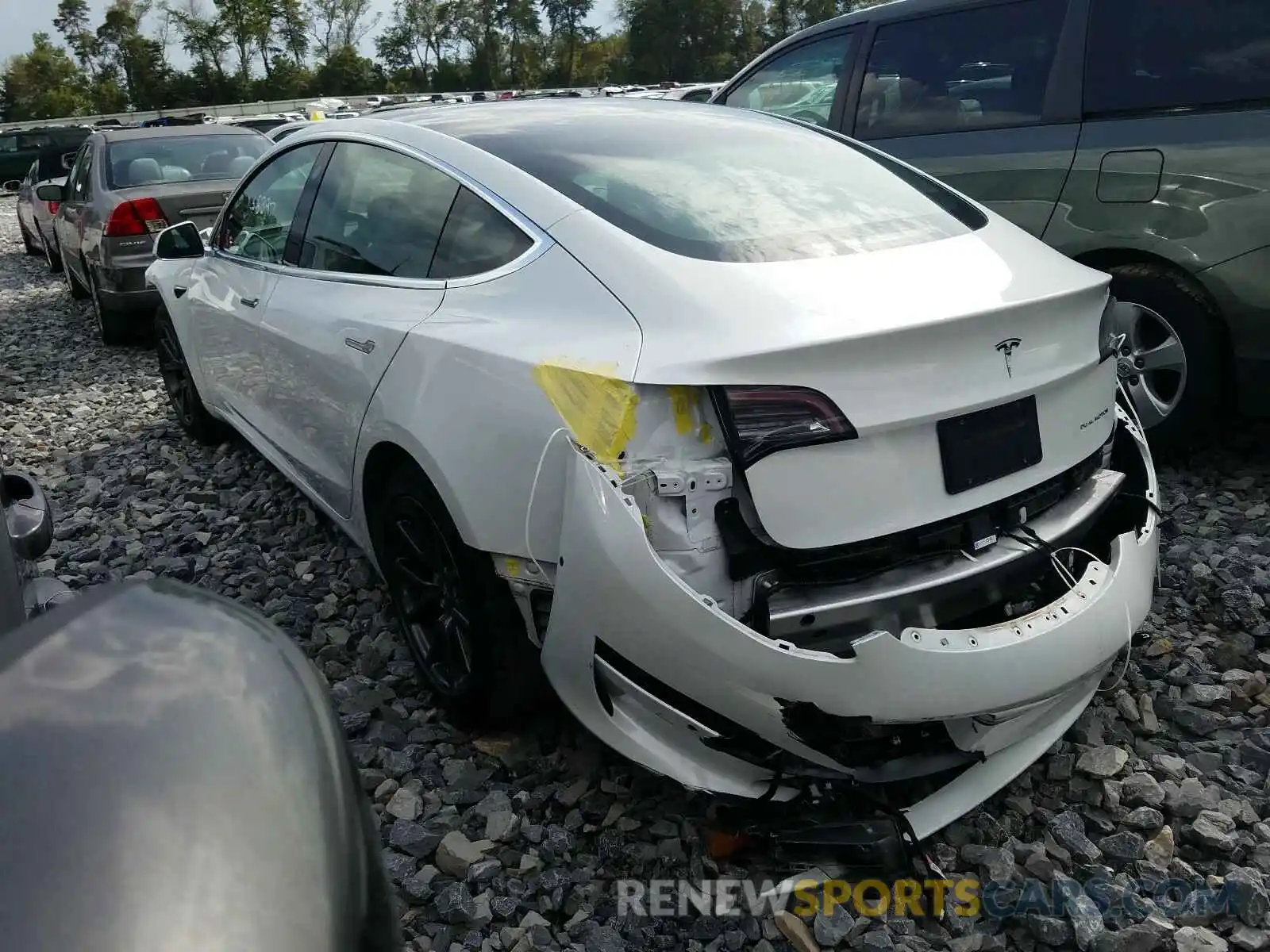 3 Photograph of a damaged car 5YJ3E1EB4KF469224 TESLA MODEL 3 2019