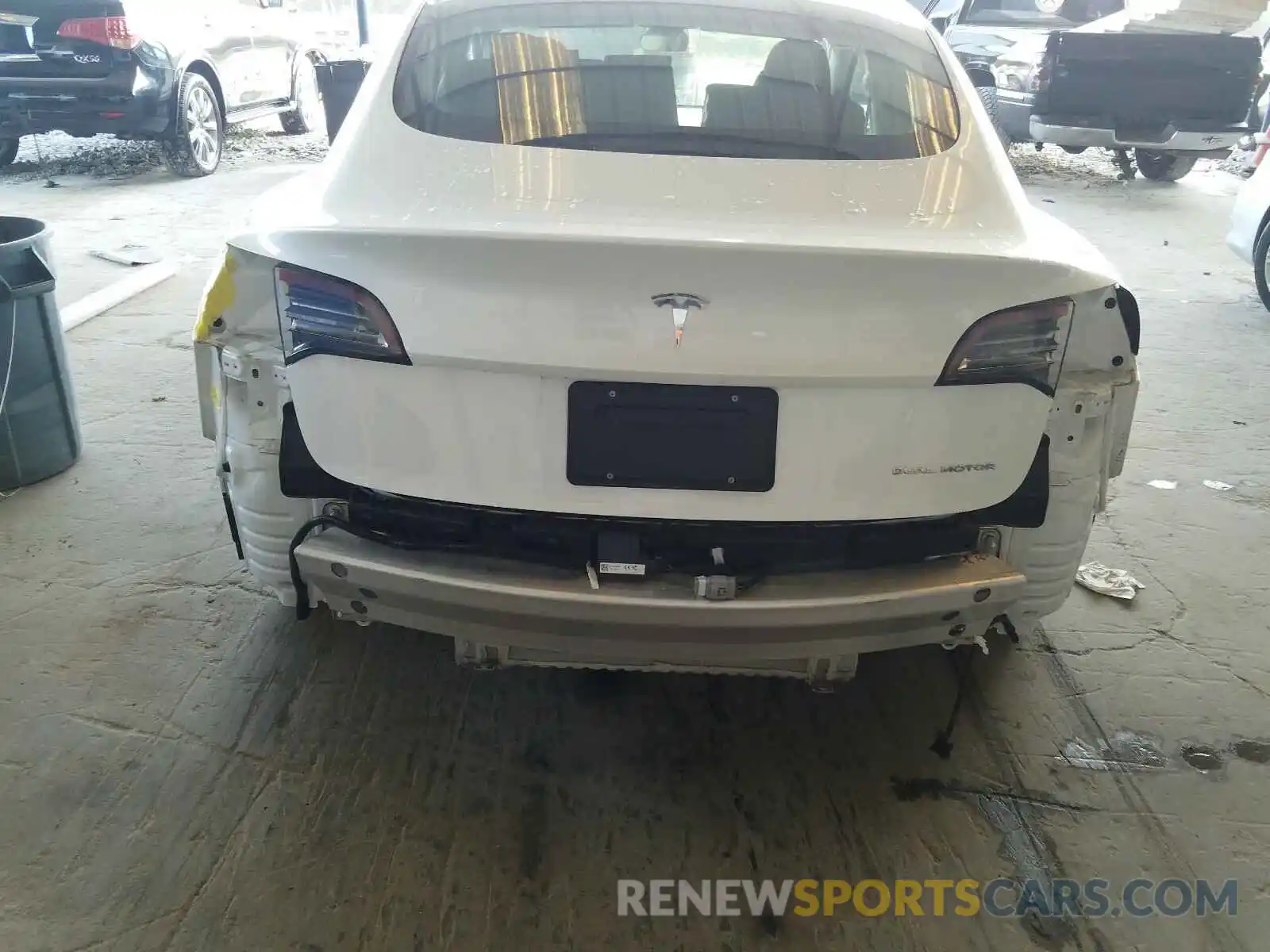 9 Photograph of a damaged car 5YJ3E1EB4KF469224 TESLA MODEL 3 2019