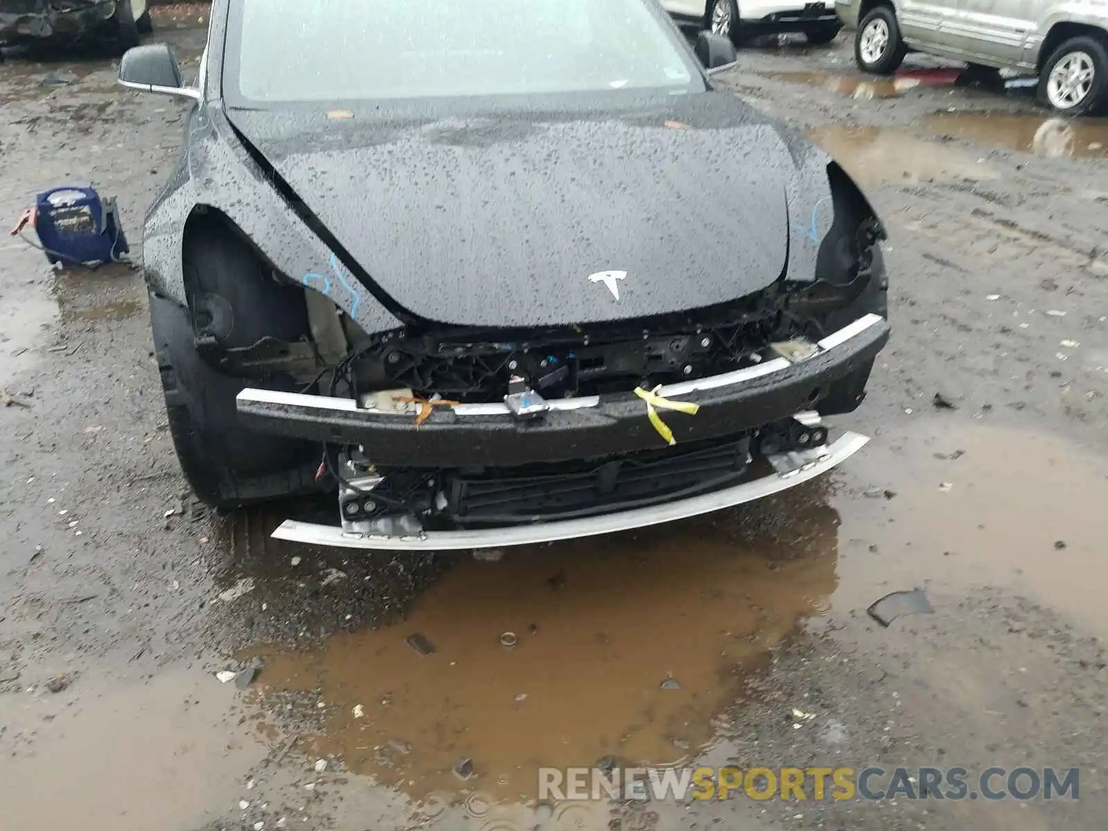 9 Photograph of a damaged car 5YJ3E1EB4KF497069 TESLA MODEL 3 2019