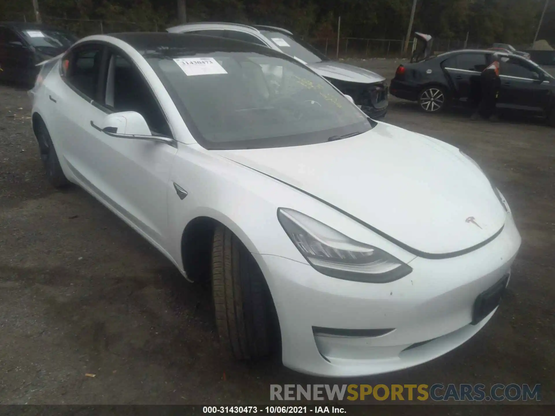 1 Photograph of a damaged car 5YJ3E1EB4KF510631 TESLA MODEL 3 2019