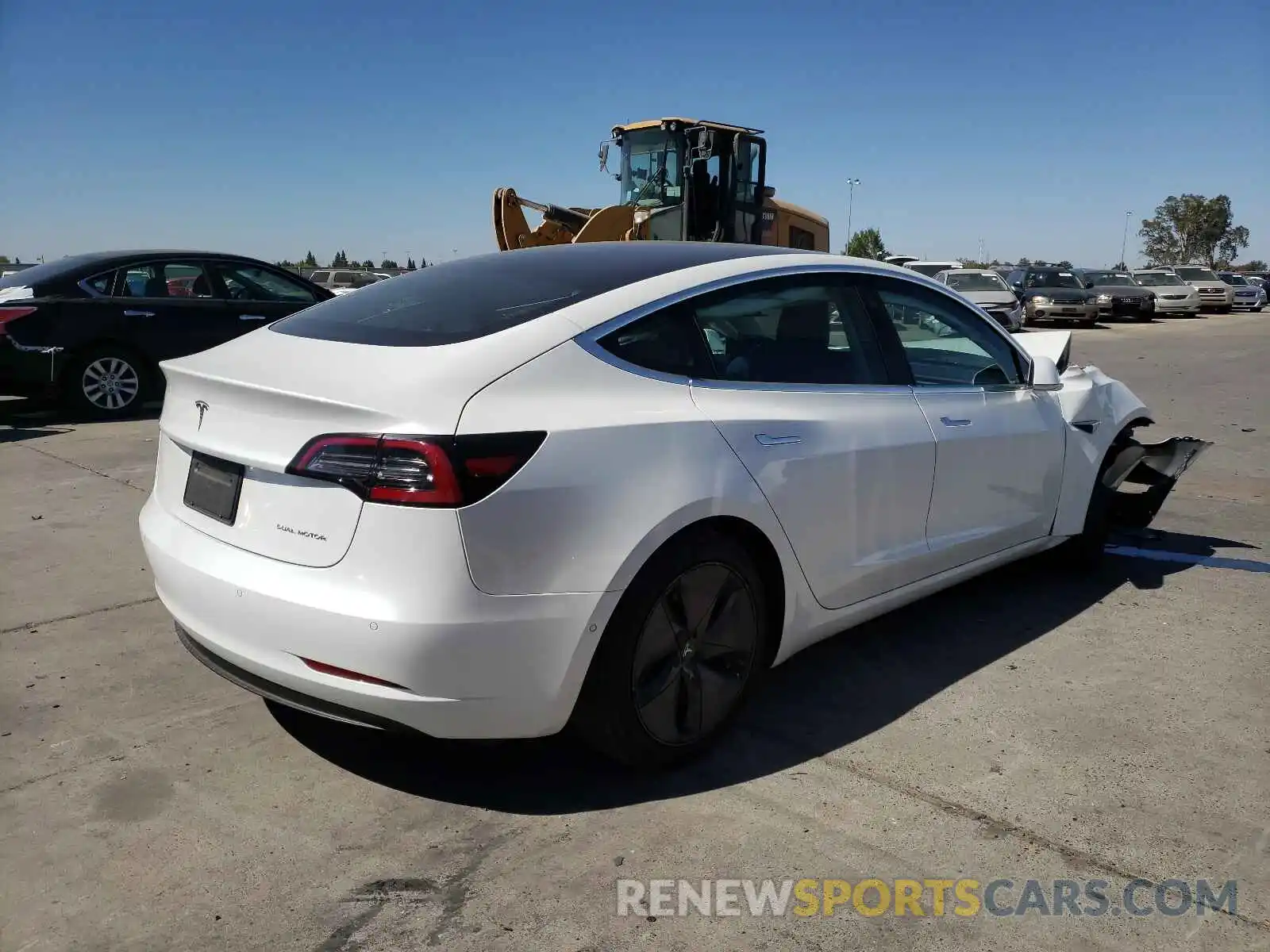 4 Photograph of a damaged car 5YJ3E1EB4KF511598 TESLA MODEL 3 2019