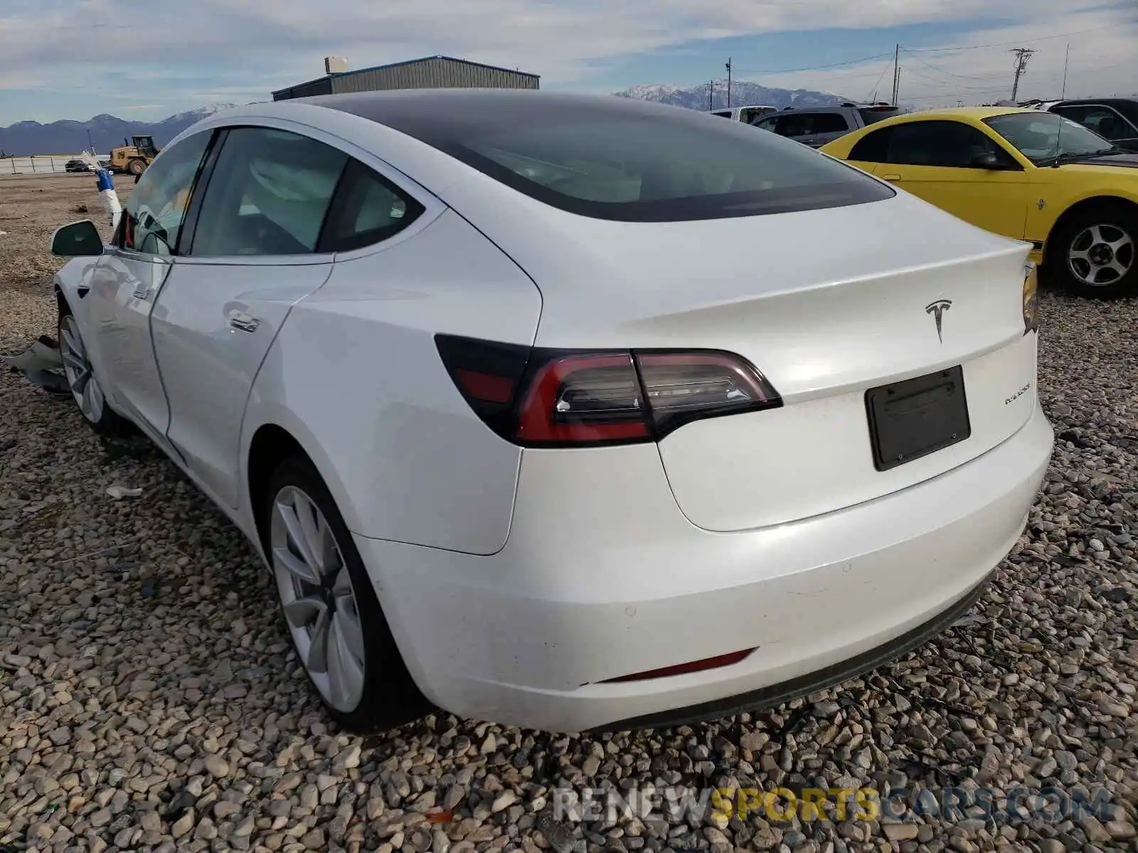 3 Фотография поврежденного автомобиля 5YJ3E1EB4KF512766 TESLA MODEL 3 2019