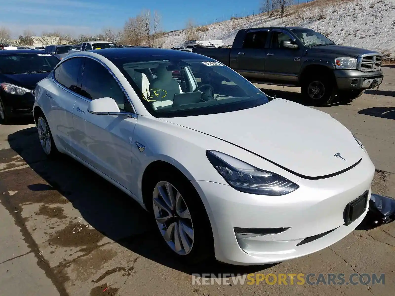 1 Photograph of a damaged car 5YJ3E1EB4KF513352 TESLA MODEL 3 2019