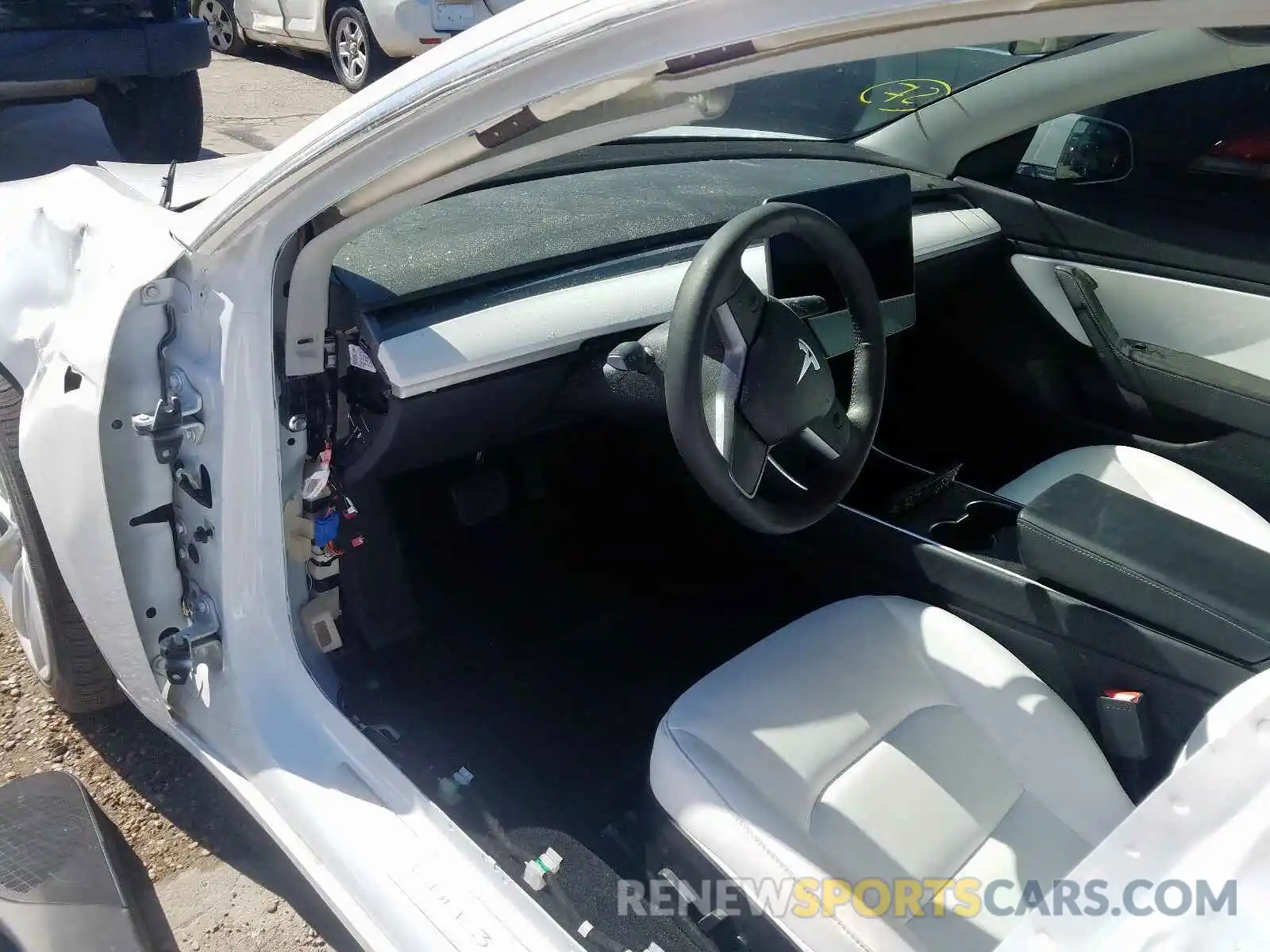 9 Photograph of a damaged car 5YJ3E1EB4KF513352 TESLA MODEL 3 2019