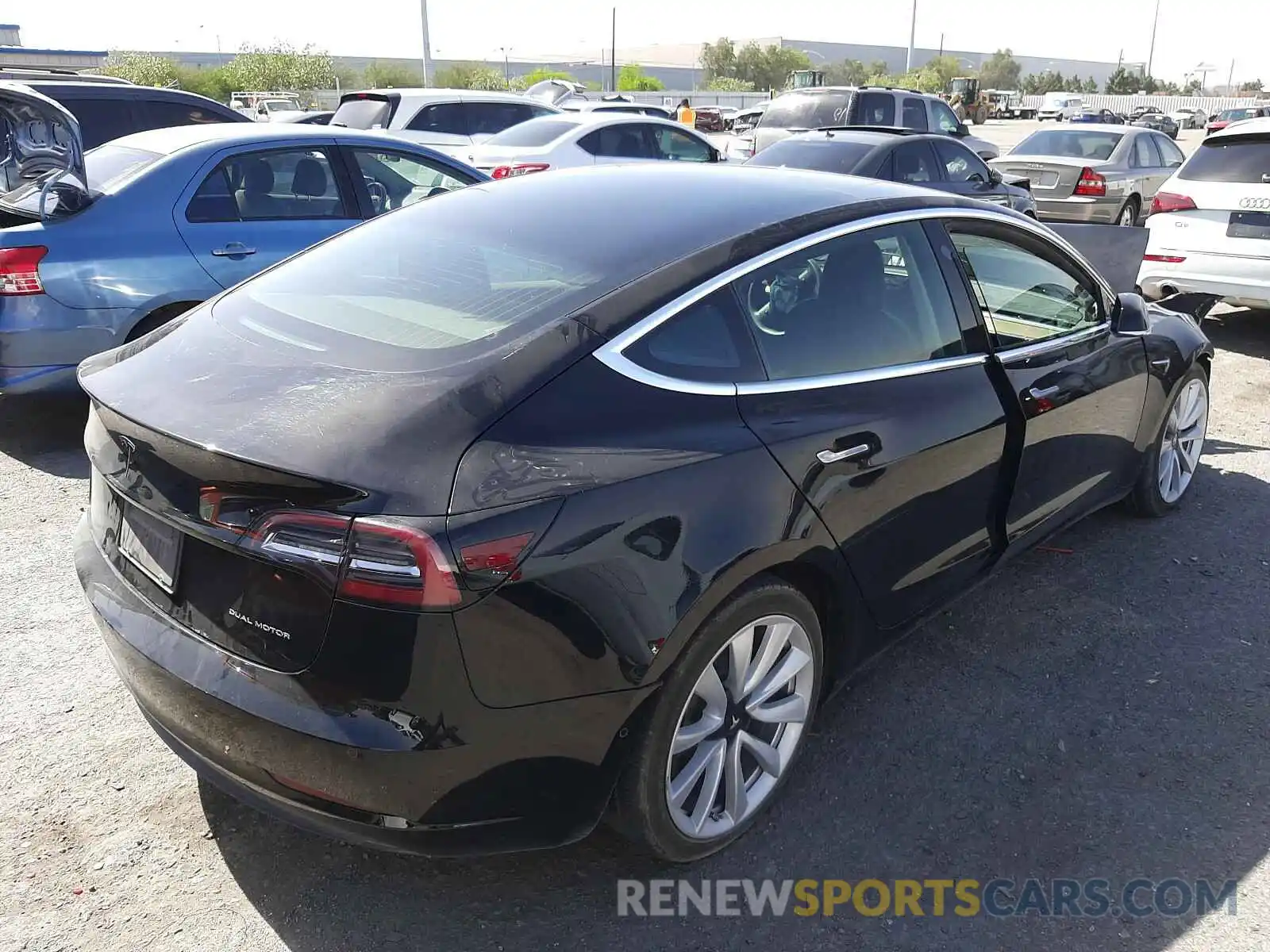 4 Photograph of a damaged car 5YJ3E1EB4KF543127 TESLA MODEL 3 2019