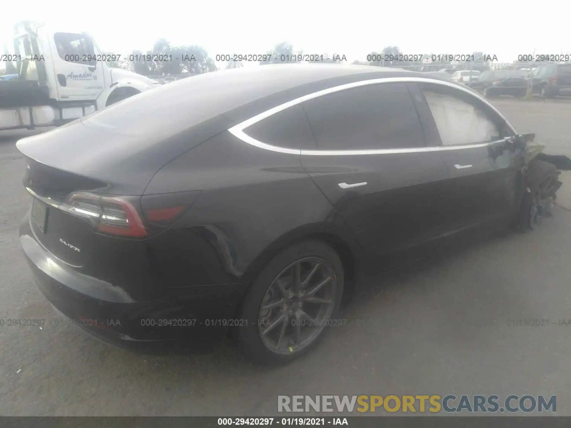 4 Фотография поврежденного автомобиля 5YJ3E1EB5KF191238 TESLA MODEL 3 2019