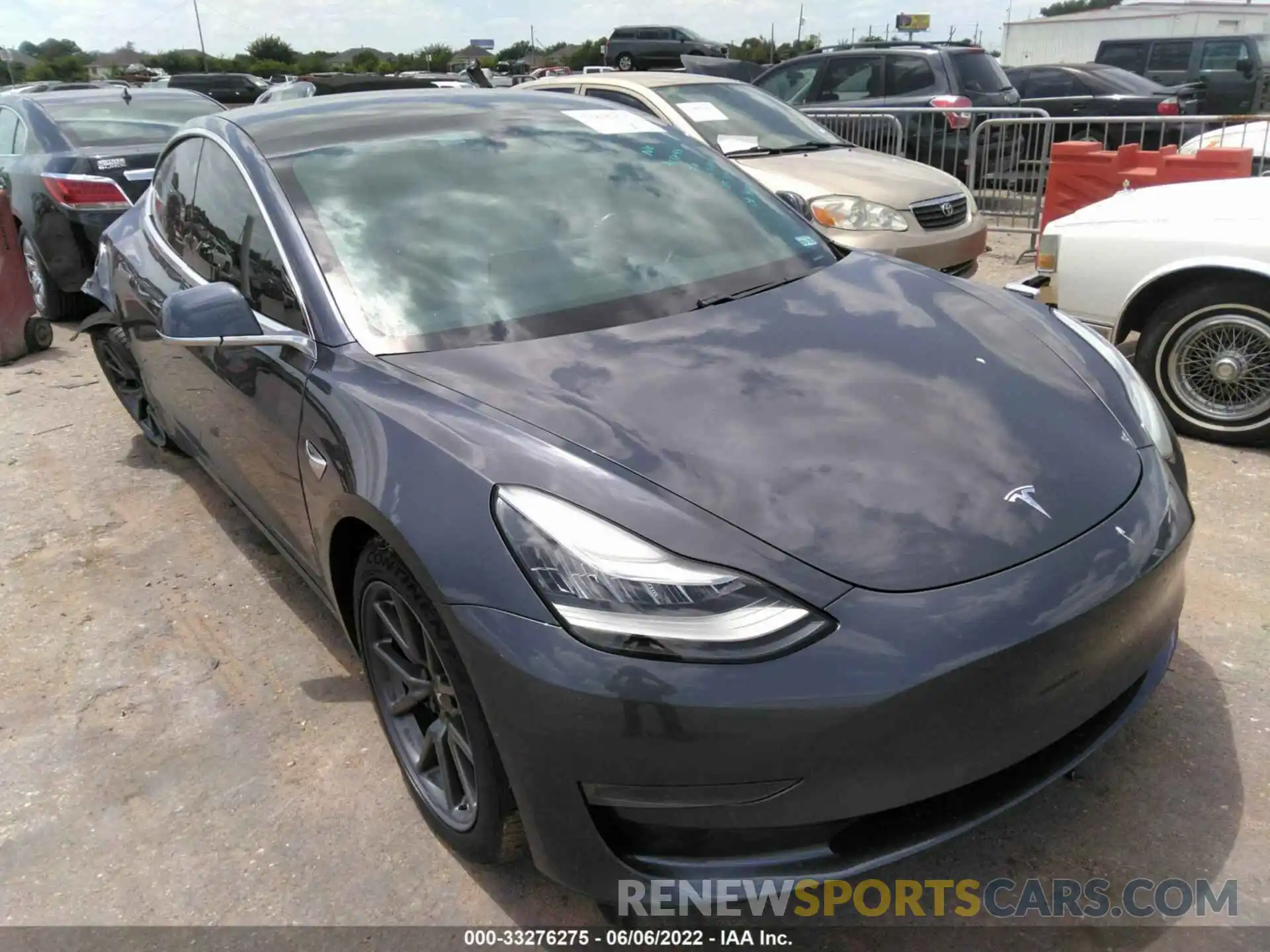 1 Photograph of a damaged car 5YJ3E1EB5KF192423 TESLA MODEL 3 2019