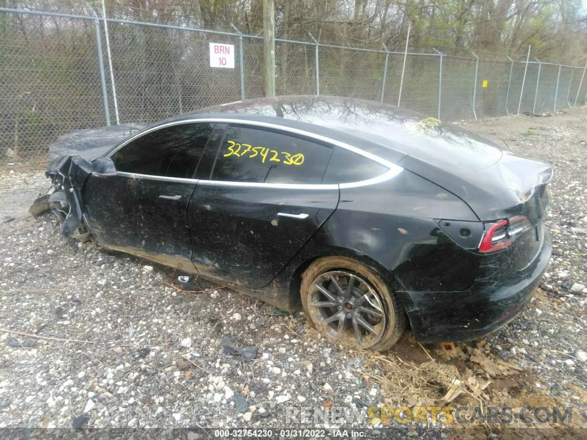 3 Photograph of a damaged car 5YJ3E1EB5KF193443 TESLA MODEL 3 2019