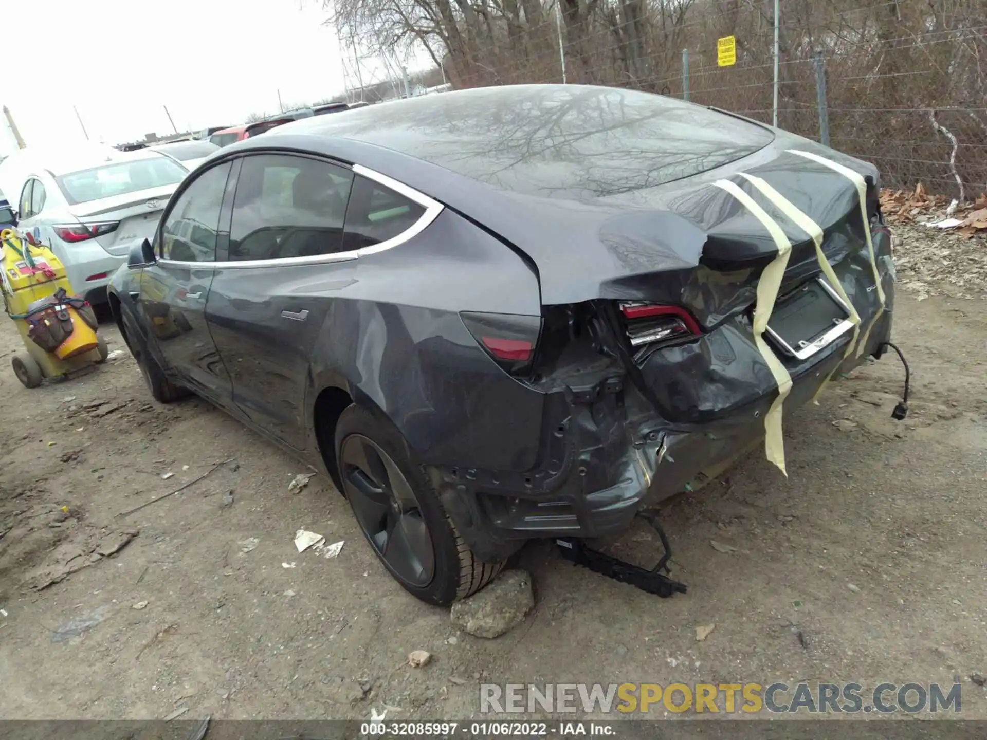 3 Photograph of a damaged car 5YJ3E1EB5KF195287 TESLA MODEL 3 2019