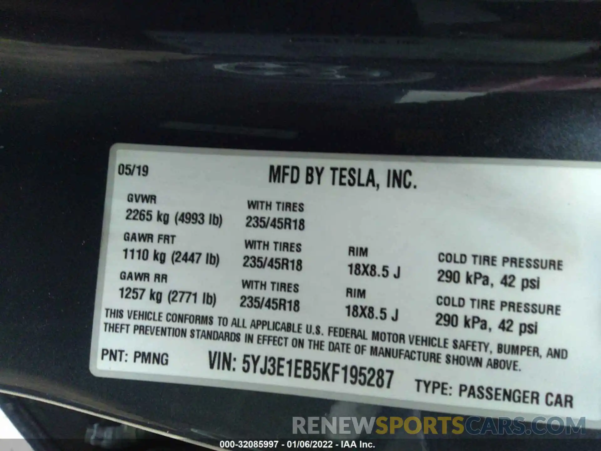 9 Photograph of a damaged car 5YJ3E1EB5KF195287 TESLA MODEL 3 2019