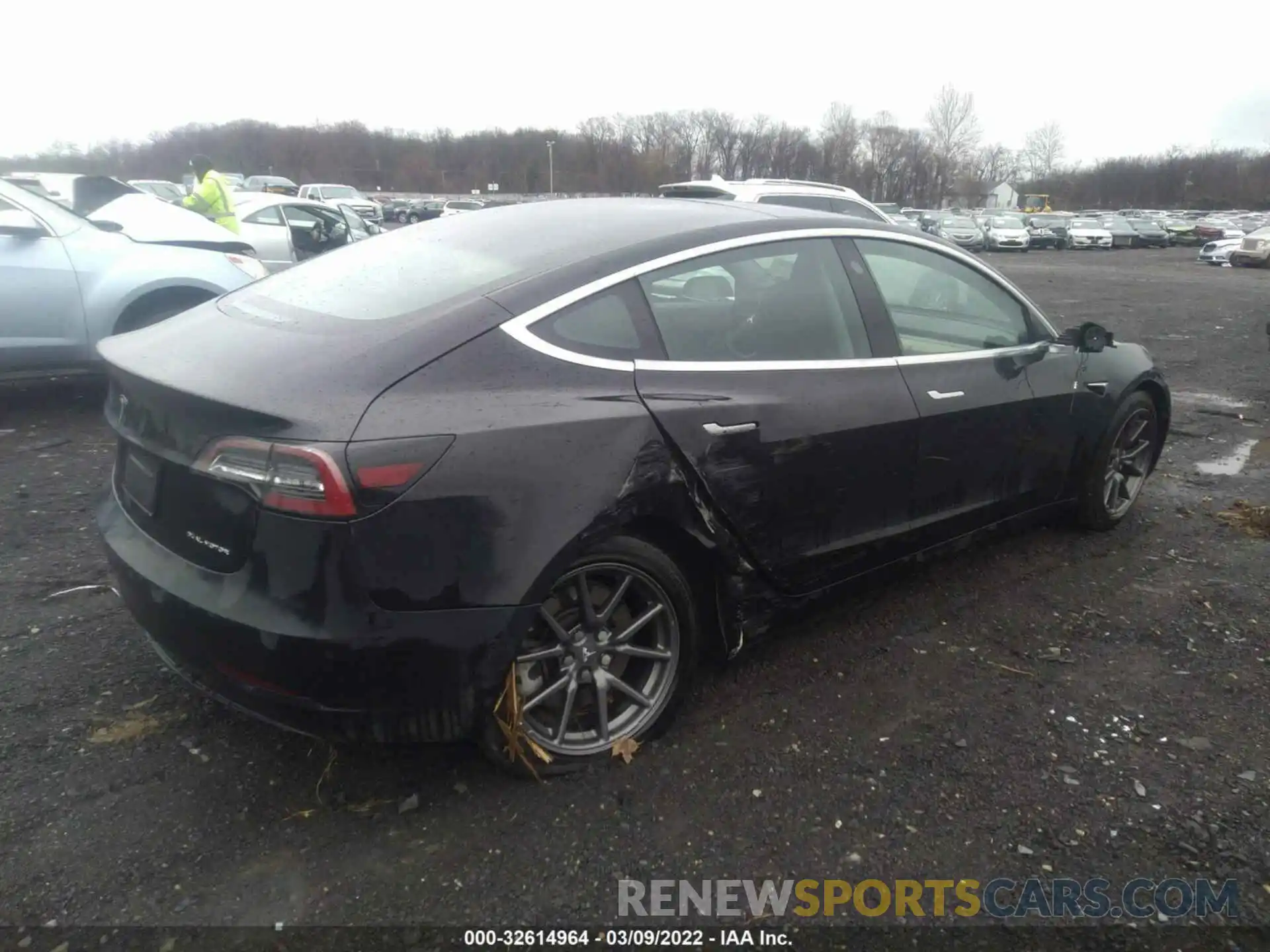 4 Photograph of a damaged car 5YJ3E1EB5KF199159 TESLA MODEL 3 2019