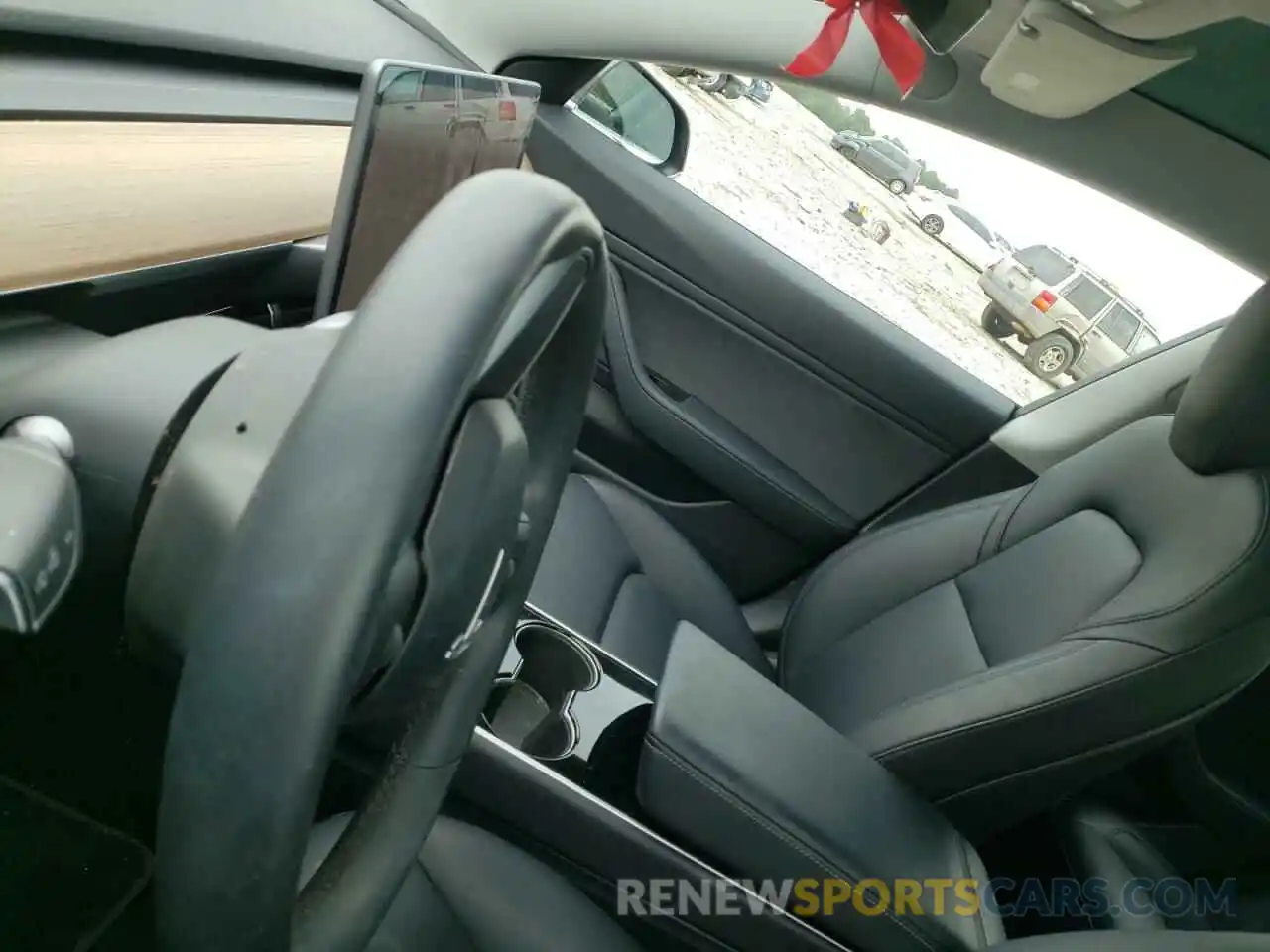 8 Photograph of a damaged car 5YJ3E1EB5KF205557 TESLA MODEL 3 2019