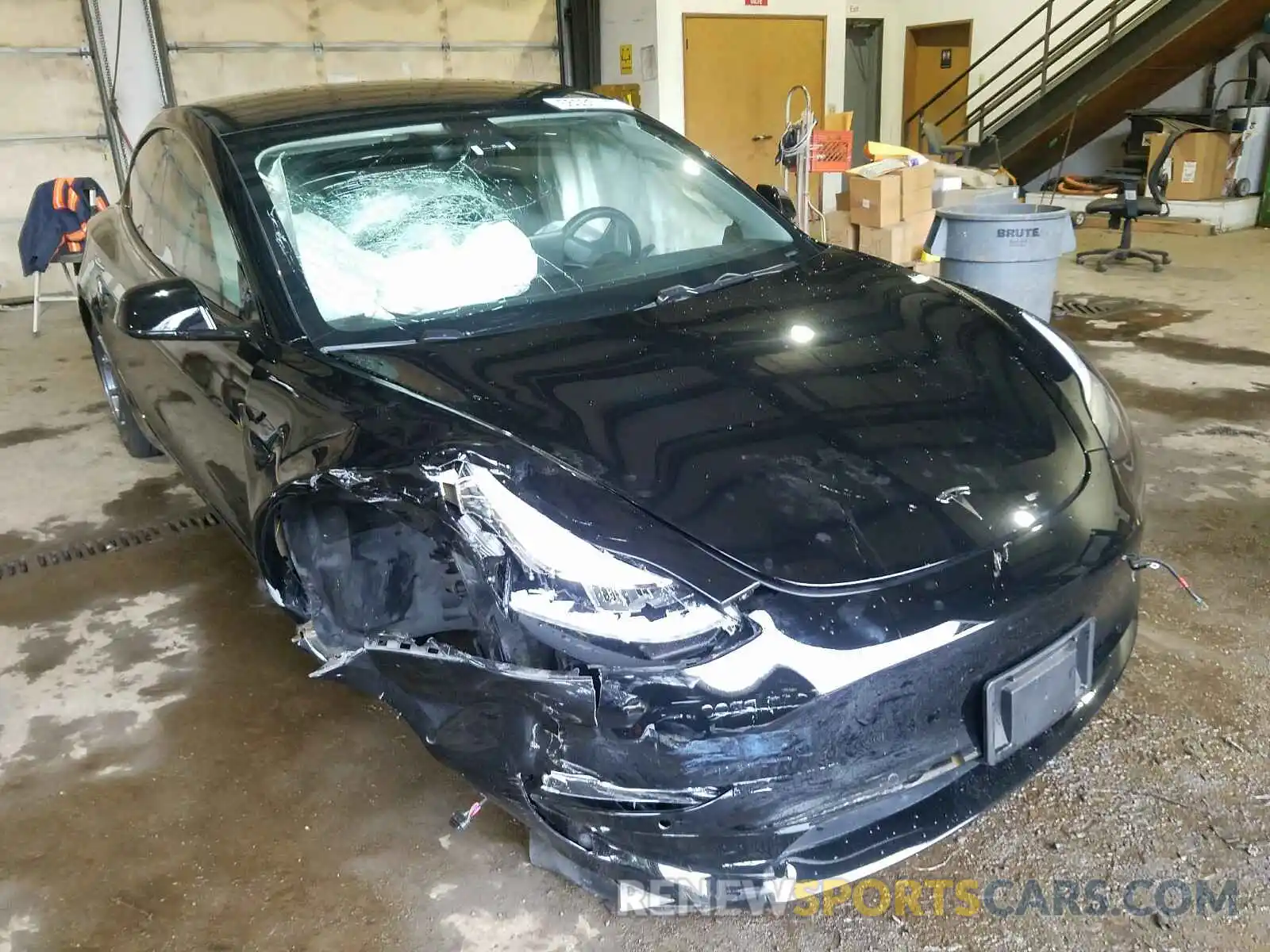 1 Photograph of a damaged car 5YJ3E1EB5KF208880 TESLA MODEL 3 2019
