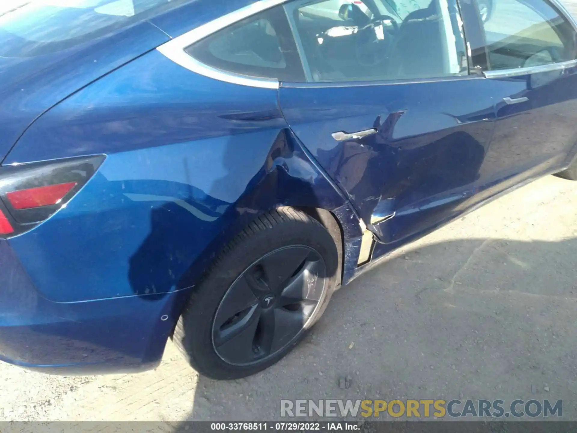 6 Photograph of a damaged car 5YJ3E1EB5KF211049 TESLA MODEL 3 2019