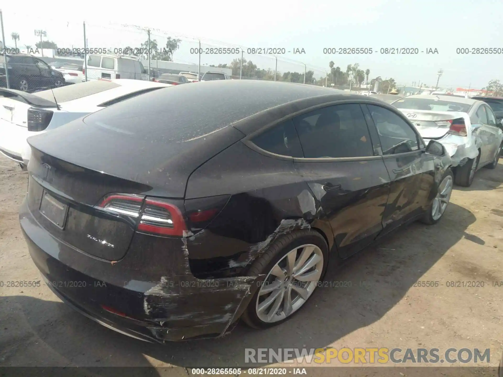 4 Photograph of a damaged car 5YJ3E1EB5KF368306 TESLA MODEL 3 2019