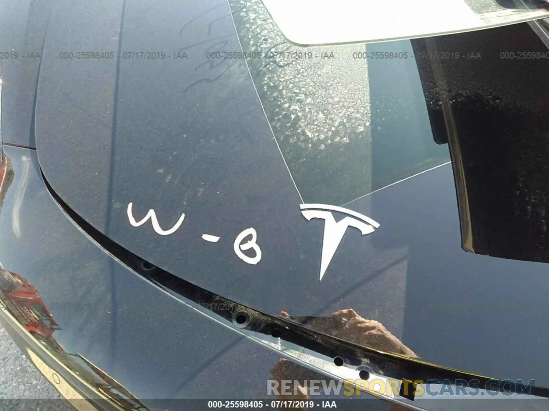 10 Photograph of a damaged car 5YJ3E1EB5KF384215 TESLA MODEL 3 2019