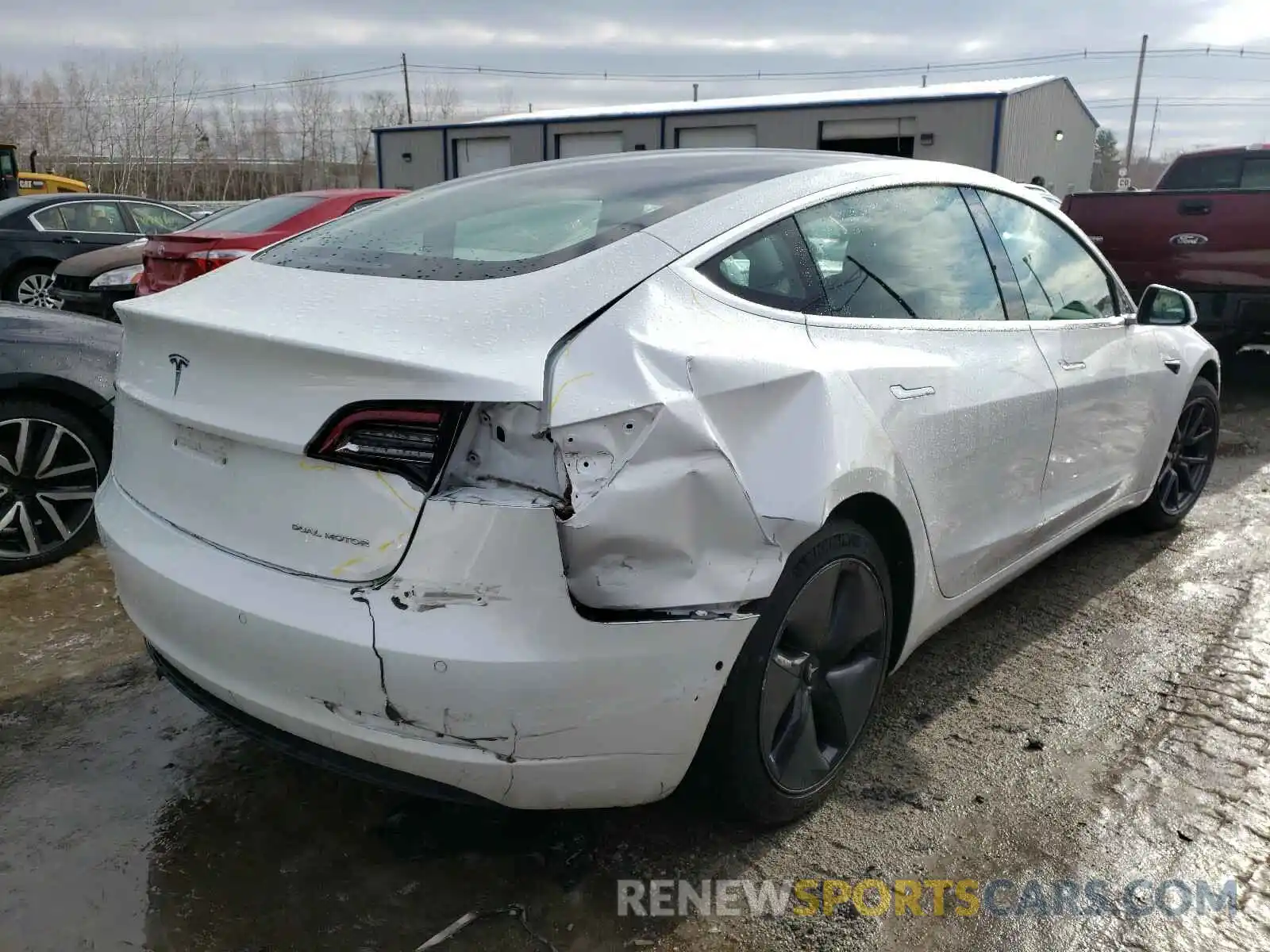 4 Photograph of a damaged car 5YJ3E1EB5KF388152 TESLA MODEL 3 2019