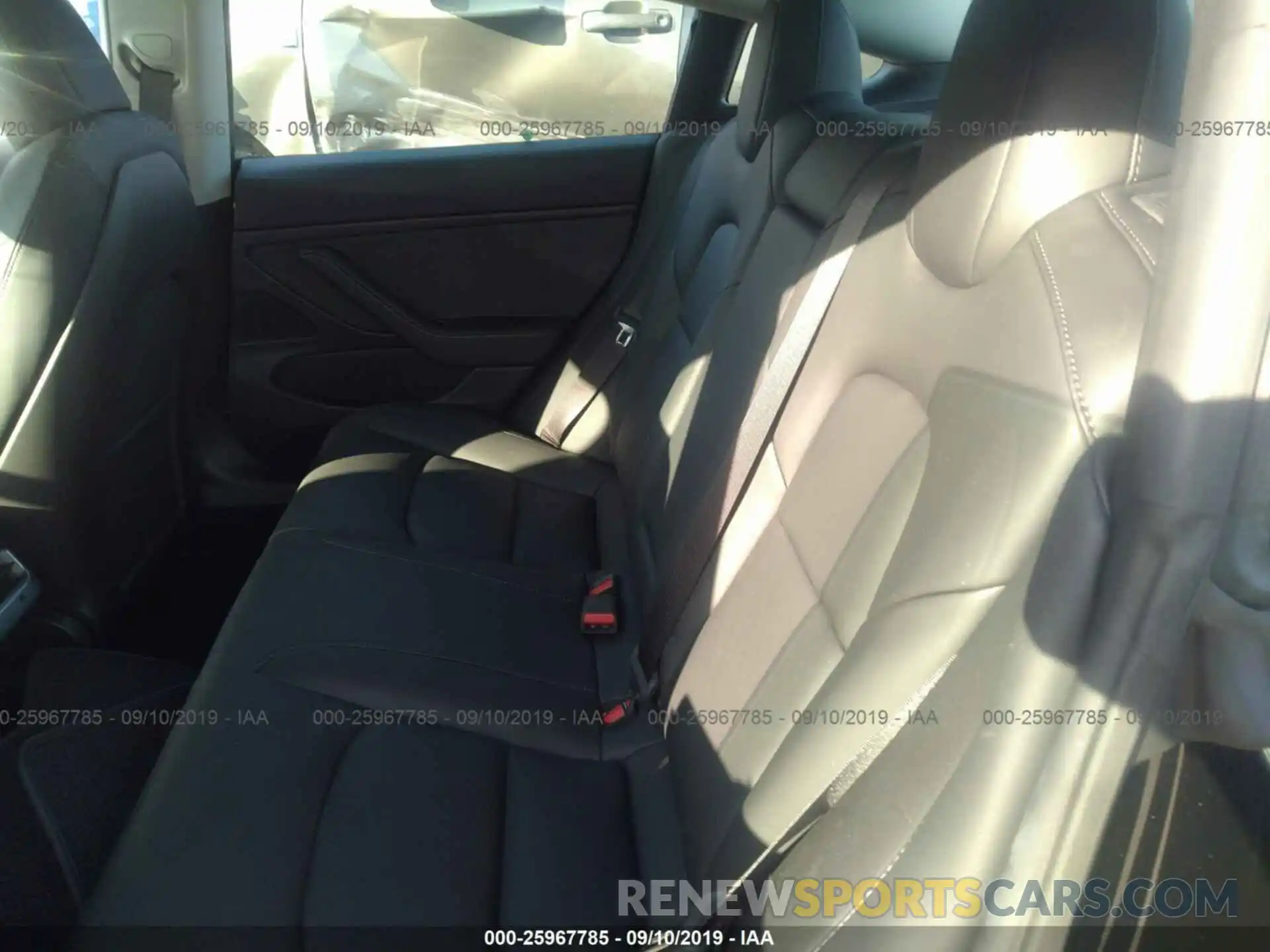 8 Photograph of a damaged car 5YJ3E1EB5KF389303 TESLA MODEL 3 2019