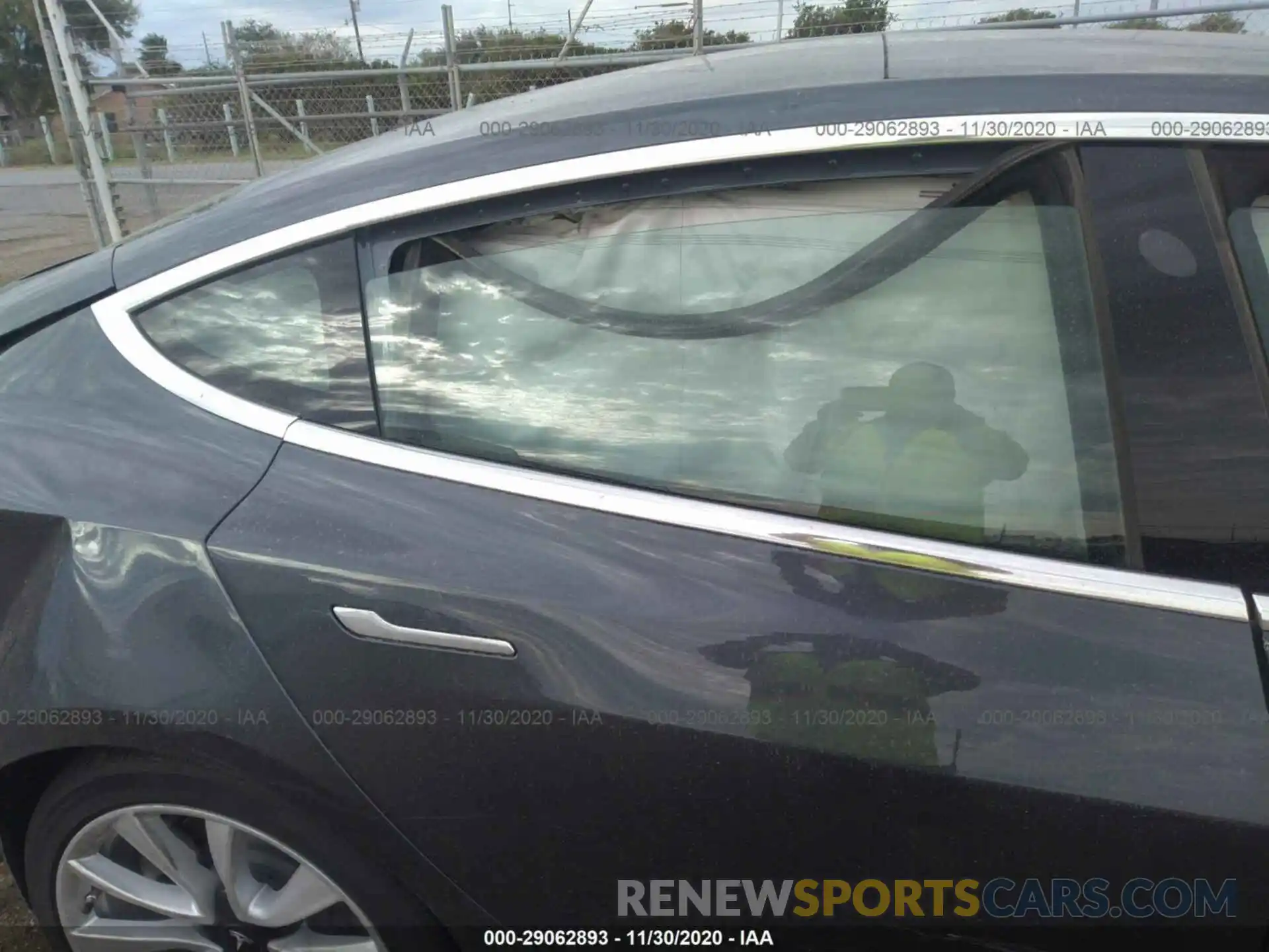 8 Photograph of a damaged car 5YJ3E1EB5KF390323 TESLA MODEL 3 2019