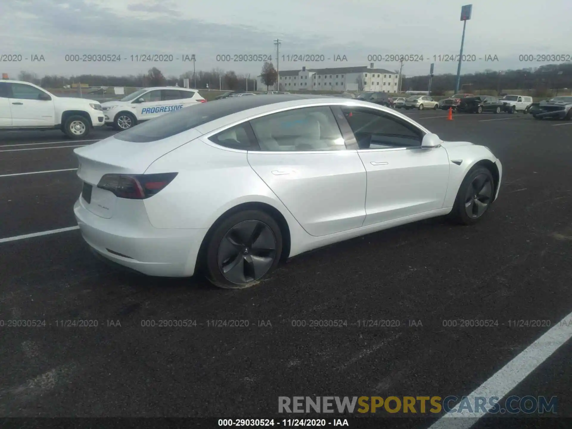 4 Фотография поврежденного автомобиля 5YJ3E1EB5KF391326 TESLA MODEL 3 2019