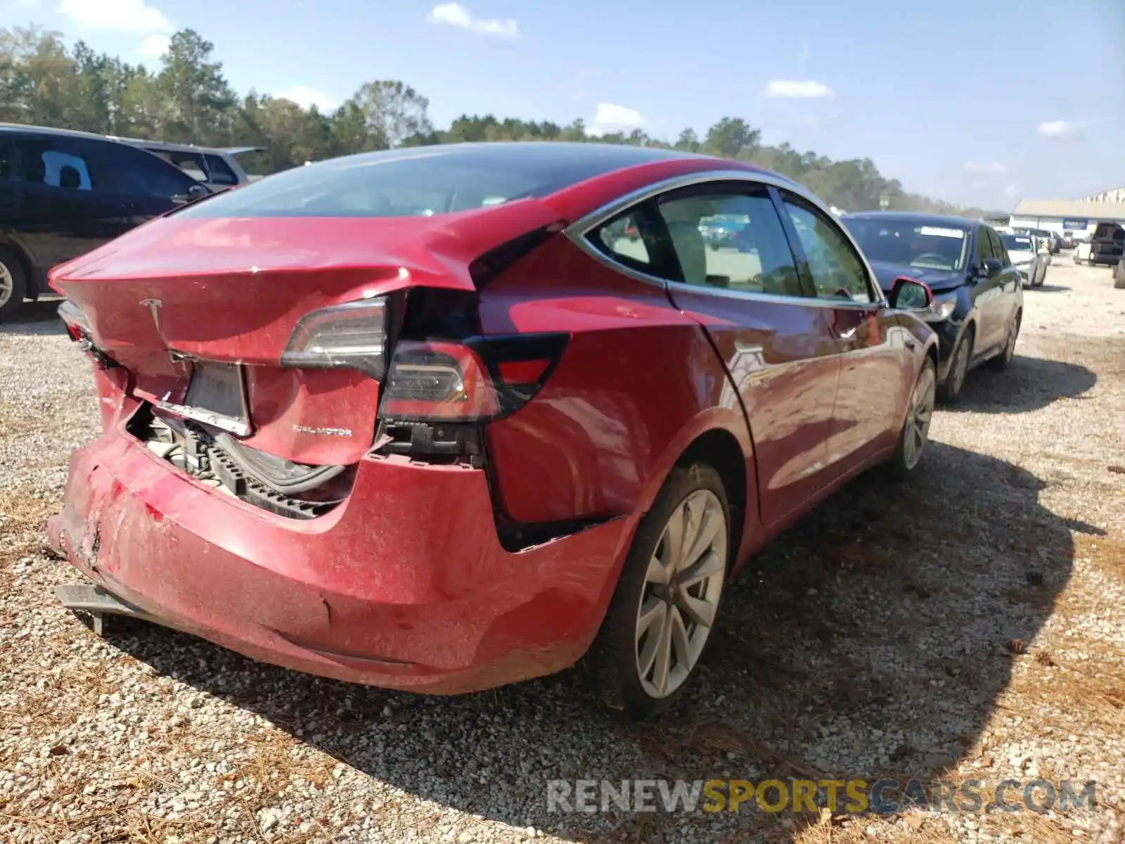 4 Photograph of a damaged car 5YJ3E1EB5KF391911 TESLA MODEL 3 2019