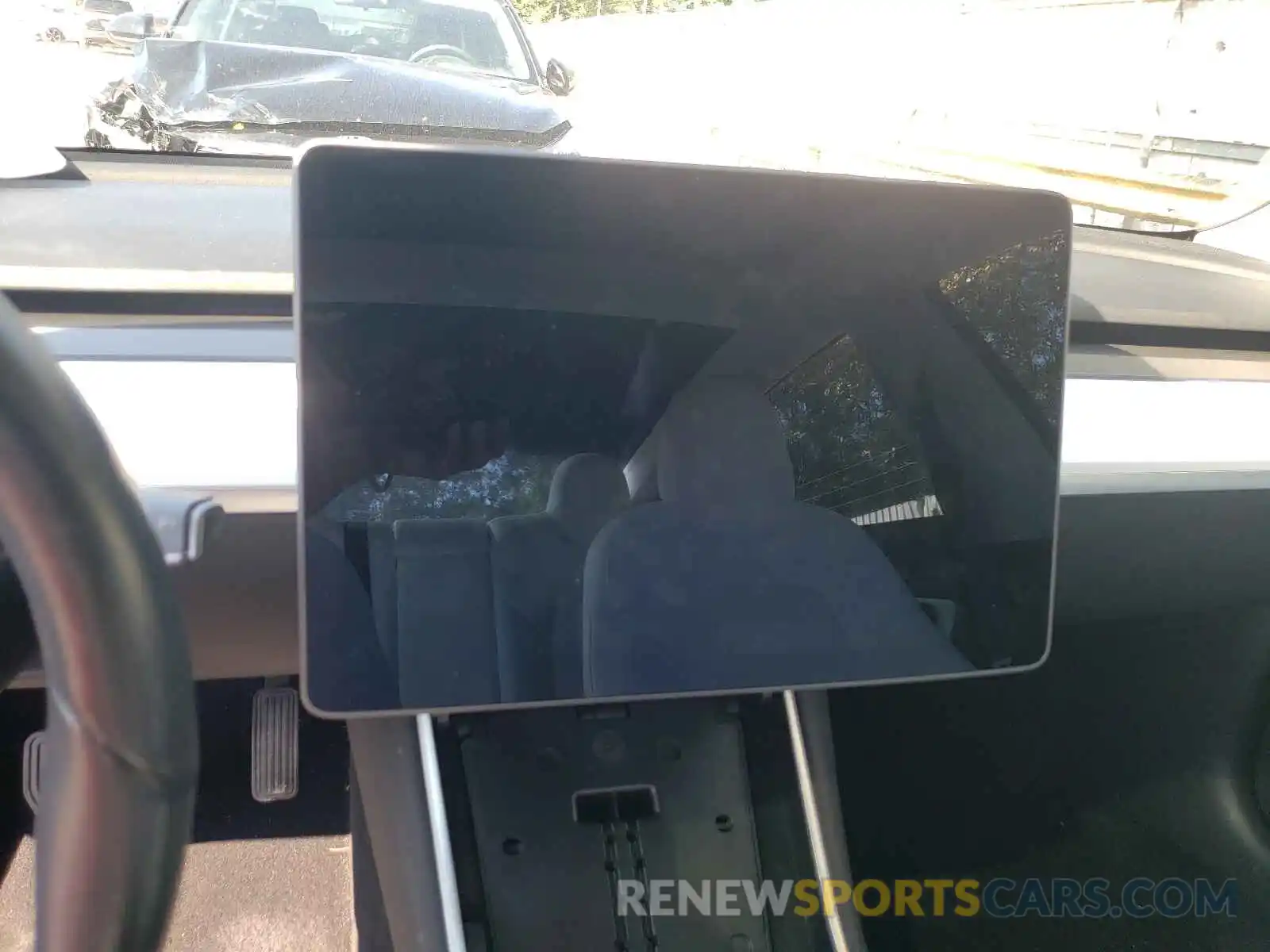 8 Photograph of a damaged car 5YJ3E1EB5KF391911 TESLA MODEL 3 2019