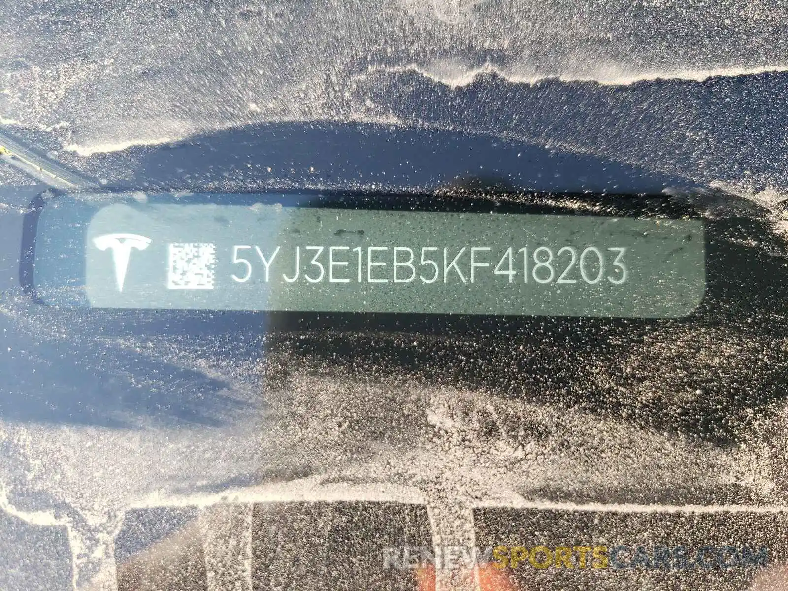 10 Photograph of a damaged car 5YJ3E1EB5KF418203 TESLA MODEL 3 2019