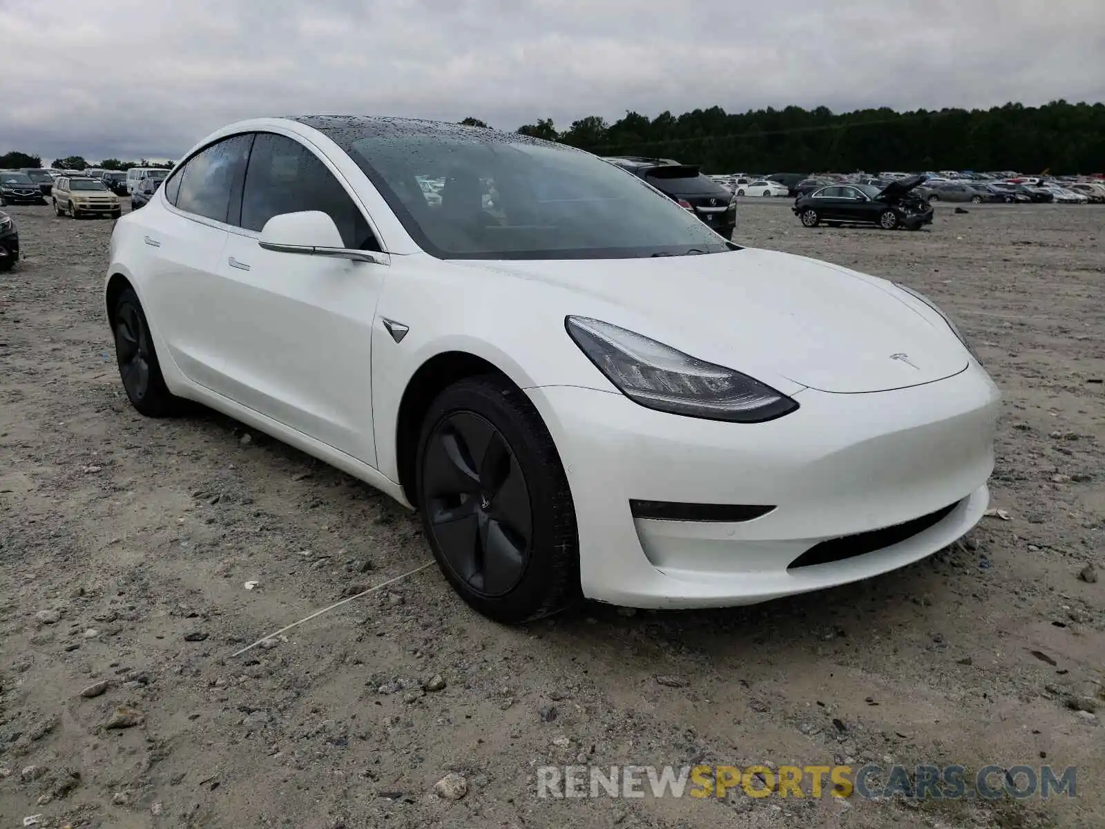 1 Photograph of a damaged car 5YJ3E1EB5KF418377 TESLA MODEL 3 2019