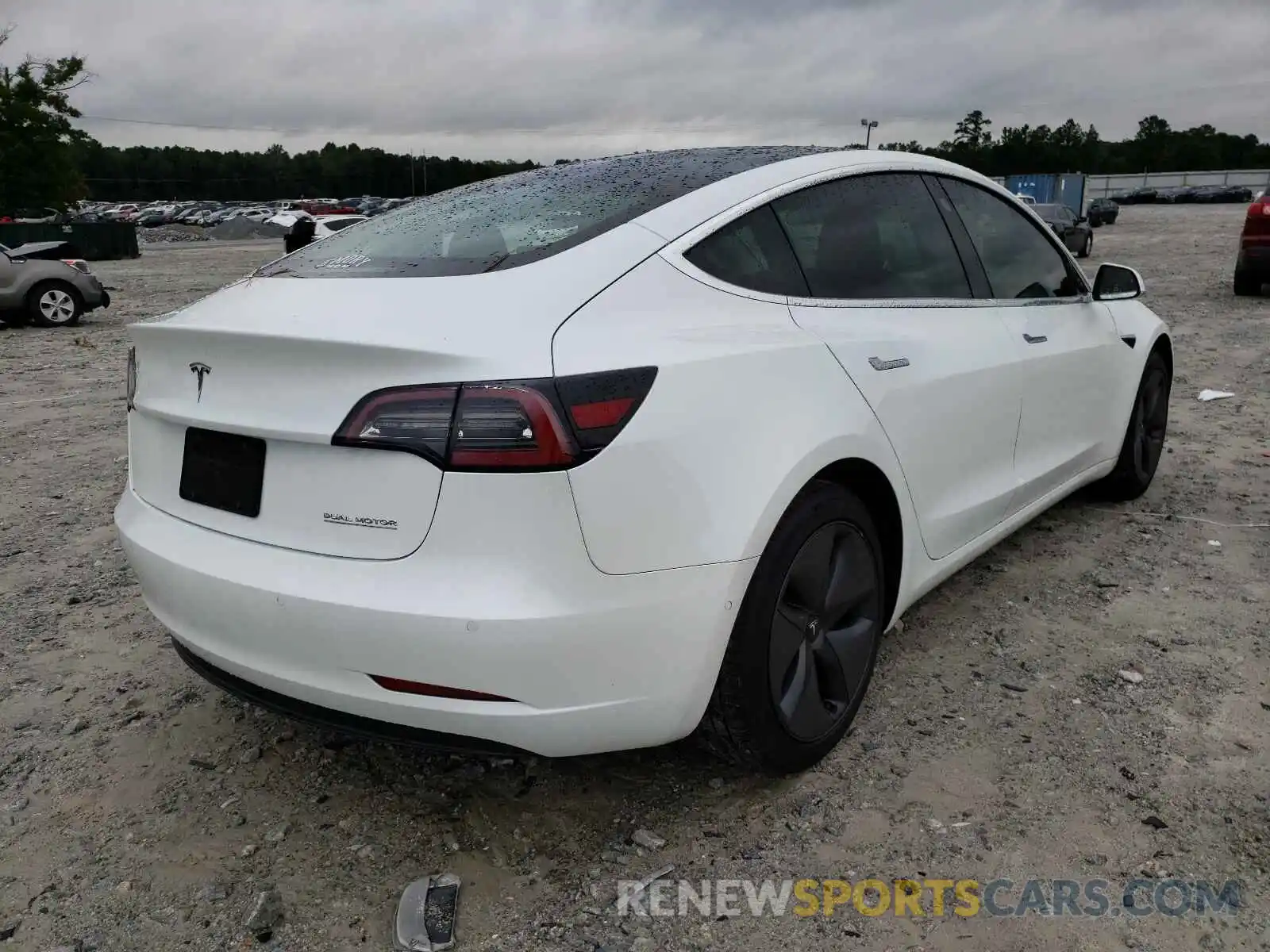 4 Photograph of a damaged car 5YJ3E1EB5KF418377 TESLA MODEL 3 2019