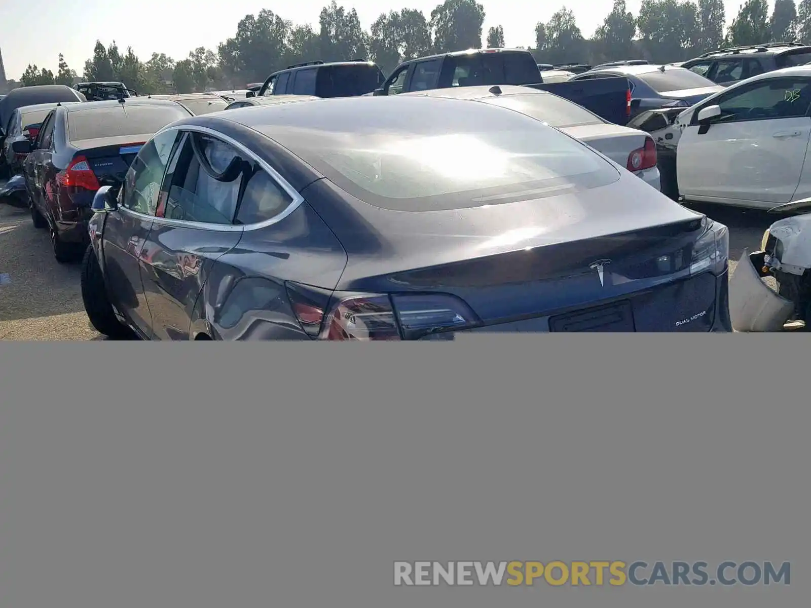 3 Photograph of a damaged car 5YJ3E1EB5KF432490 TESLA MODEL 3 2019