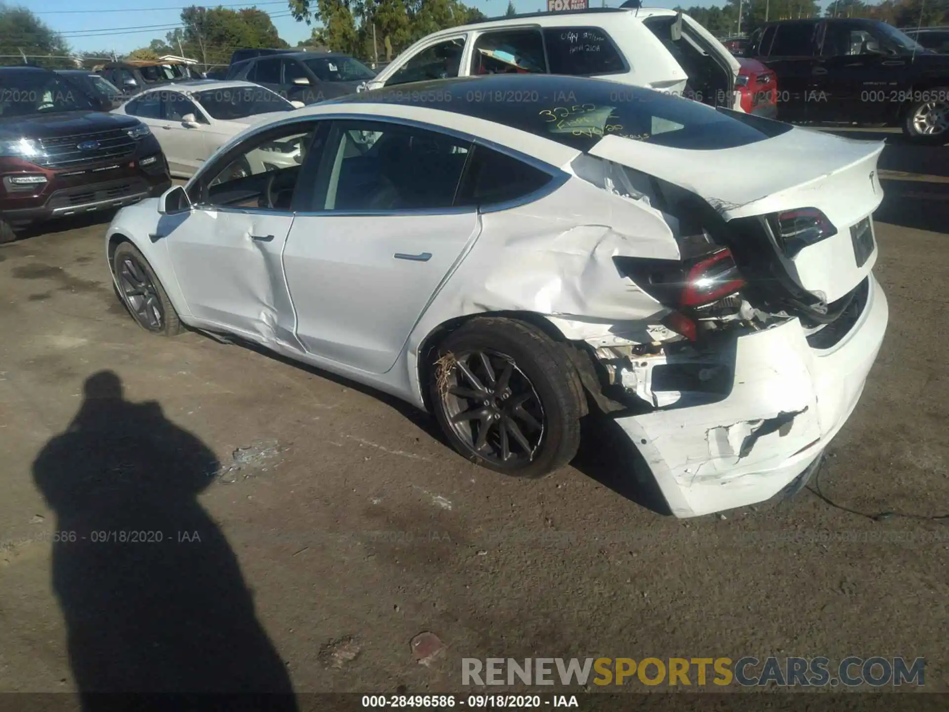 3 Photograph of a damaged car 5YJ3E1EB5KF433252 TESLA MODEL 3 2019