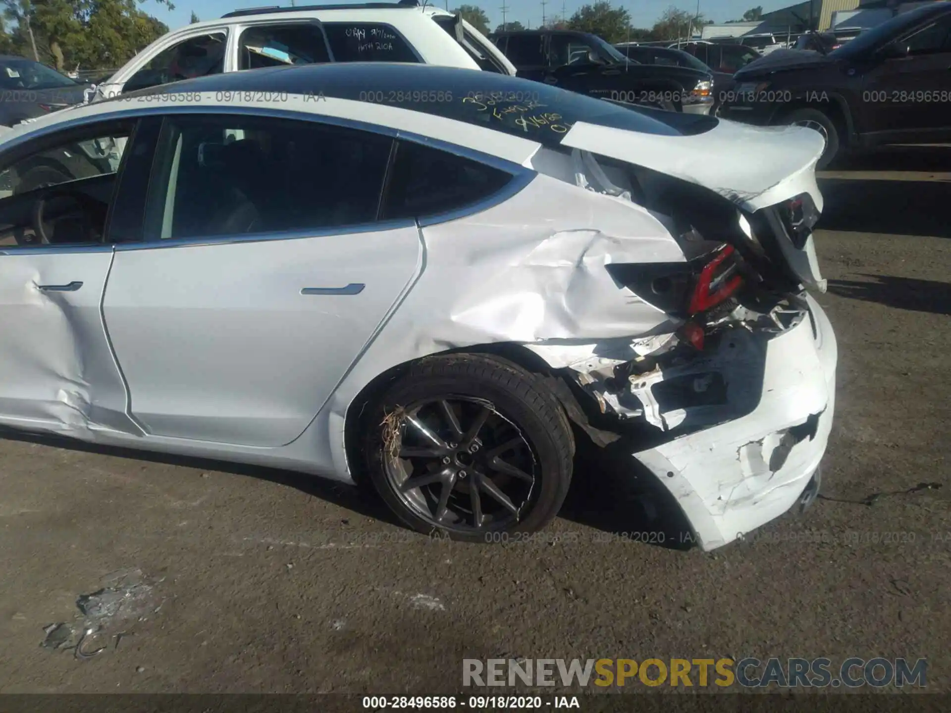 6 Photograph of a damaged car 5YJ3E1EB5KF433252 TESLA MODEL 3 2019