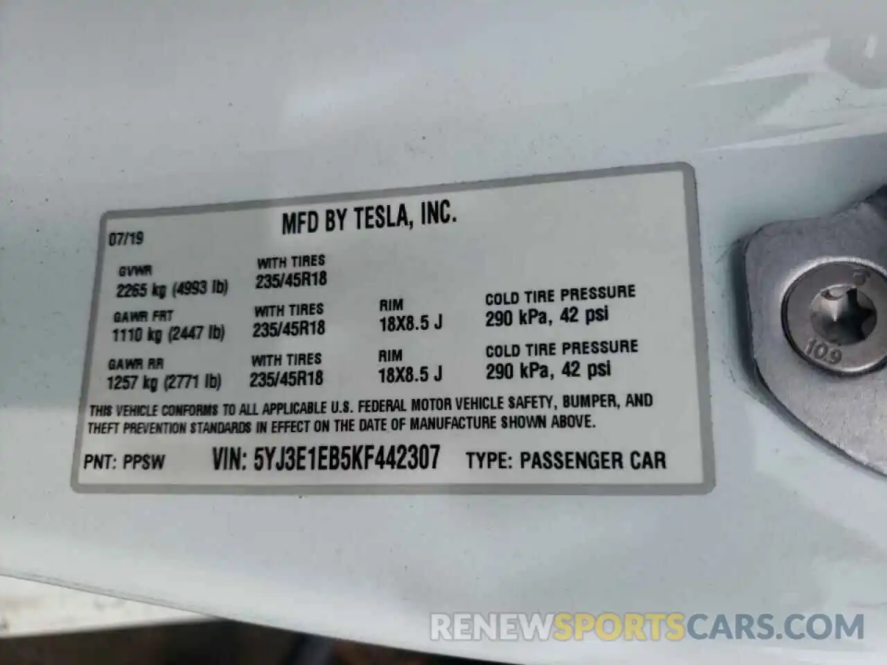 10 Photograph of a damaged car 5YJ3E1EB5KF442307 TESLA MODEL 3 2019