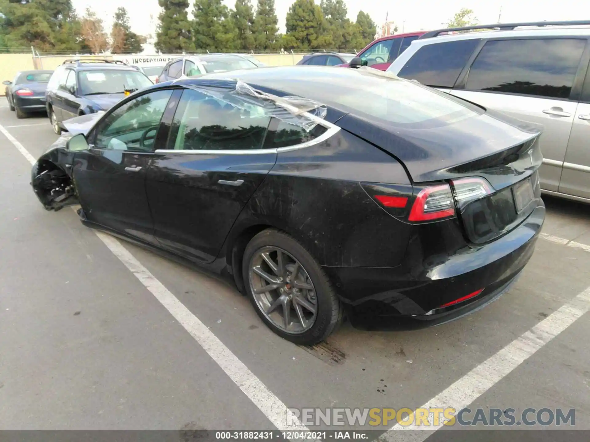 3 Photograph of a damaged car 5YJ3E1EB5KF451704 TESLA MODEL 3 2019