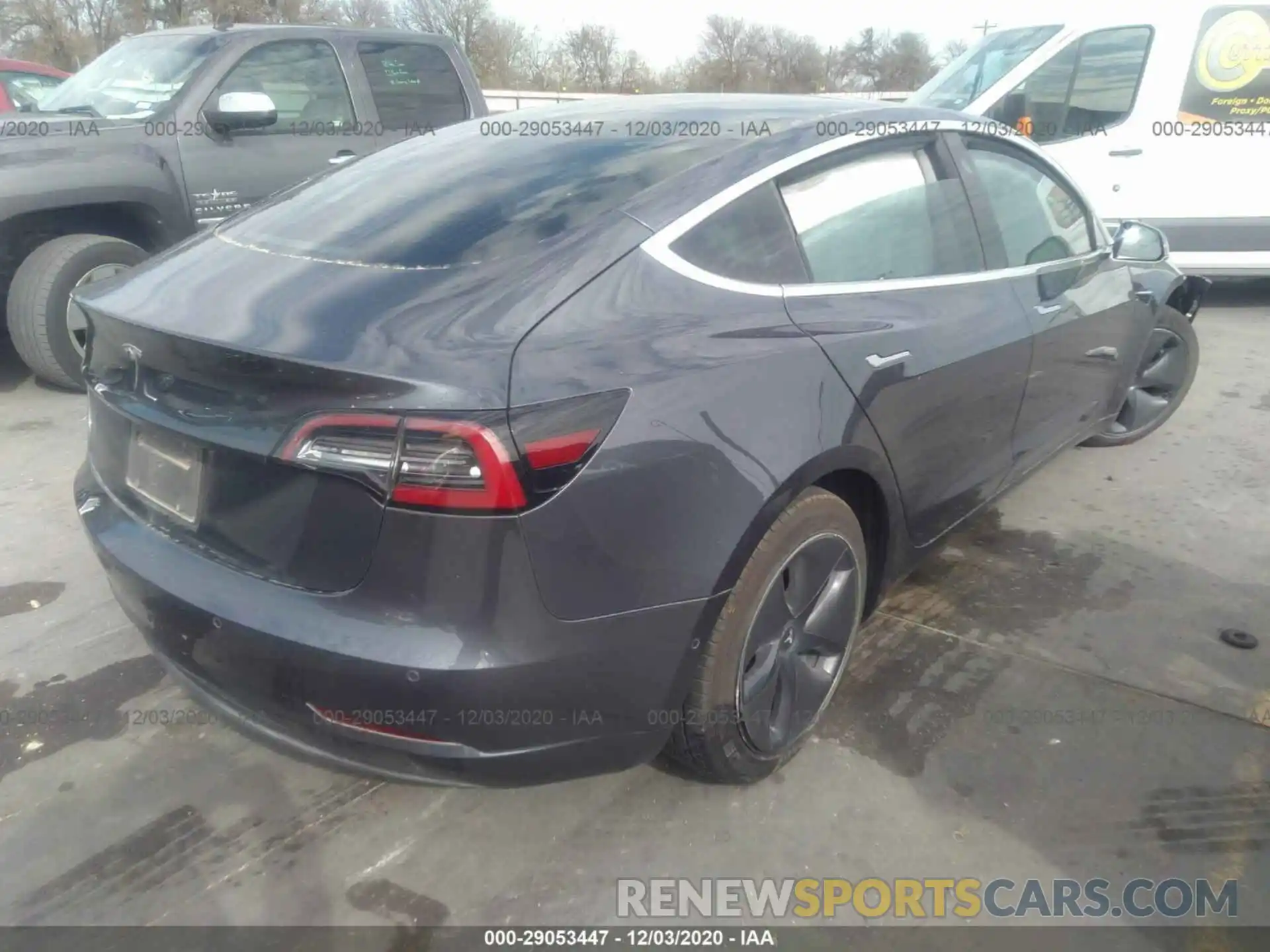 4 Photograph of a damaged car 5YJ3E1EB5KF452299 TESLA MODEL 3 2019