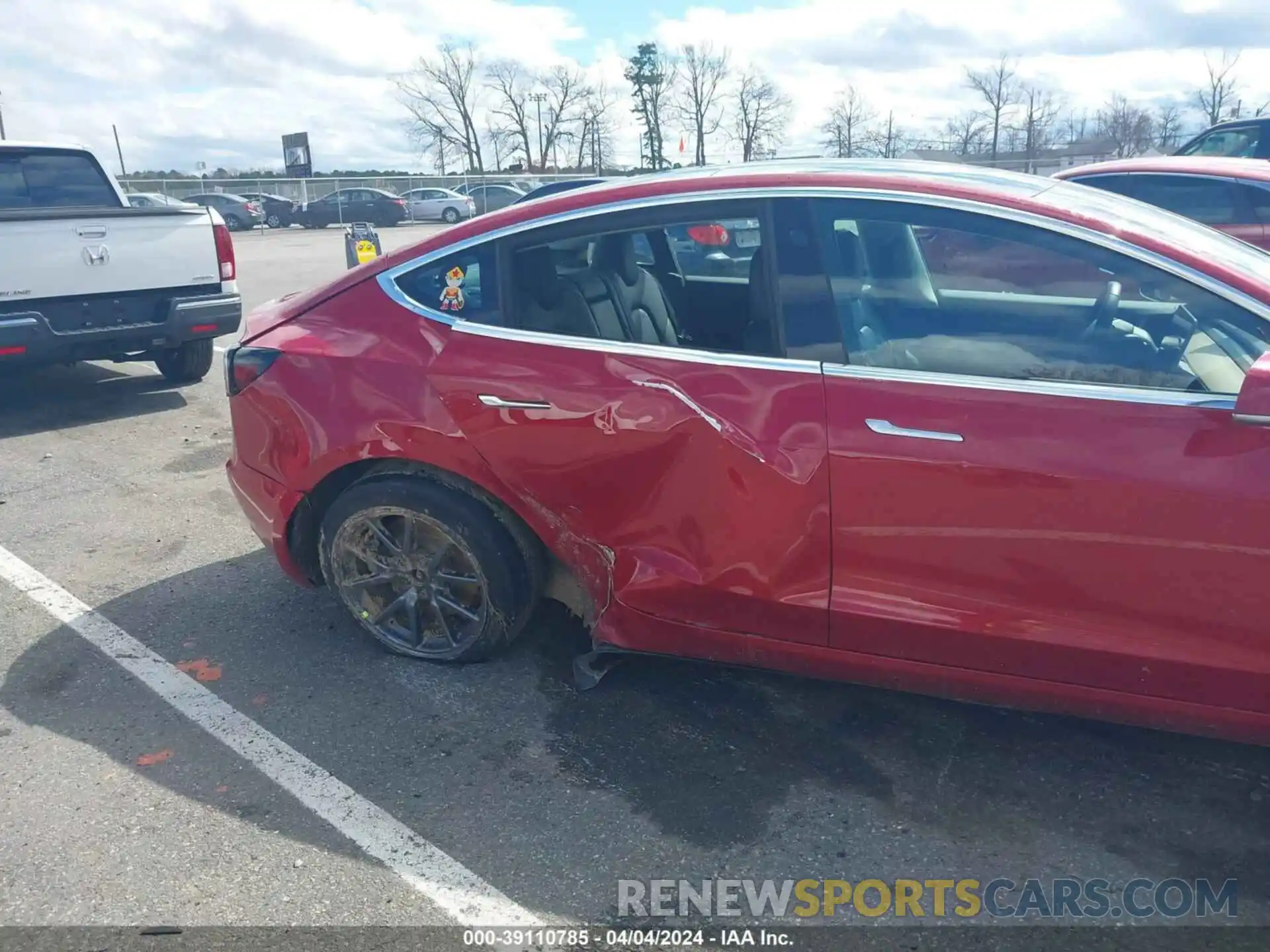 6 Photograph of a damaged car 5YJ3E1EB5KF452478 TESLA MODEL 3 2019