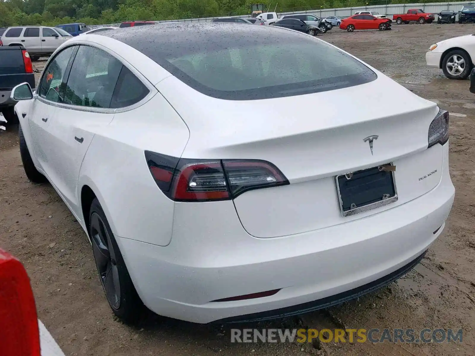 3 Photograph of a damaged car 5YJ3E1EB5KF452917 TESLA MODEL 3 2019