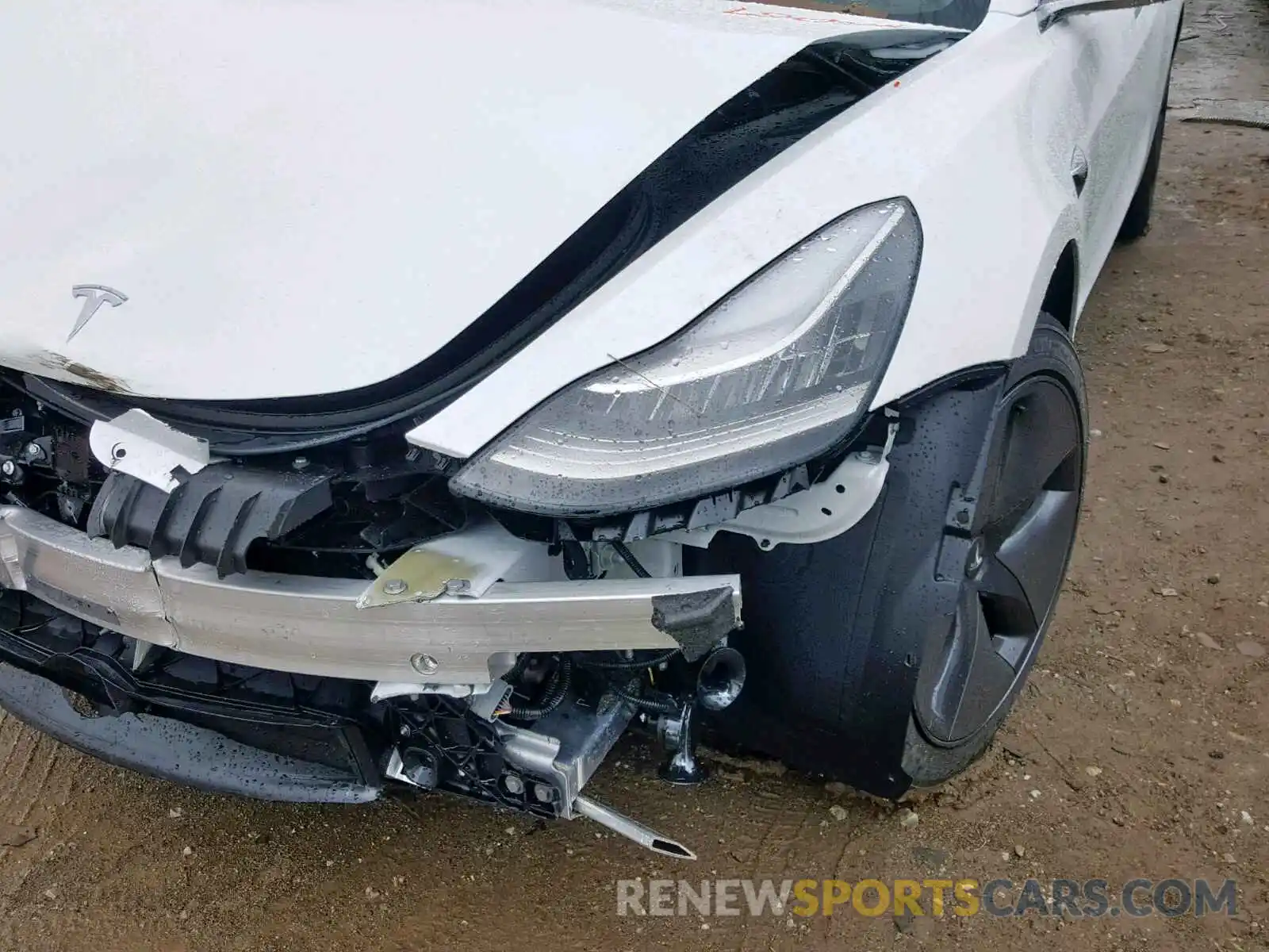 9 Photograph of a damaged car 5YJ3E1EB5KF452917 TESLA MODEL 3 2019