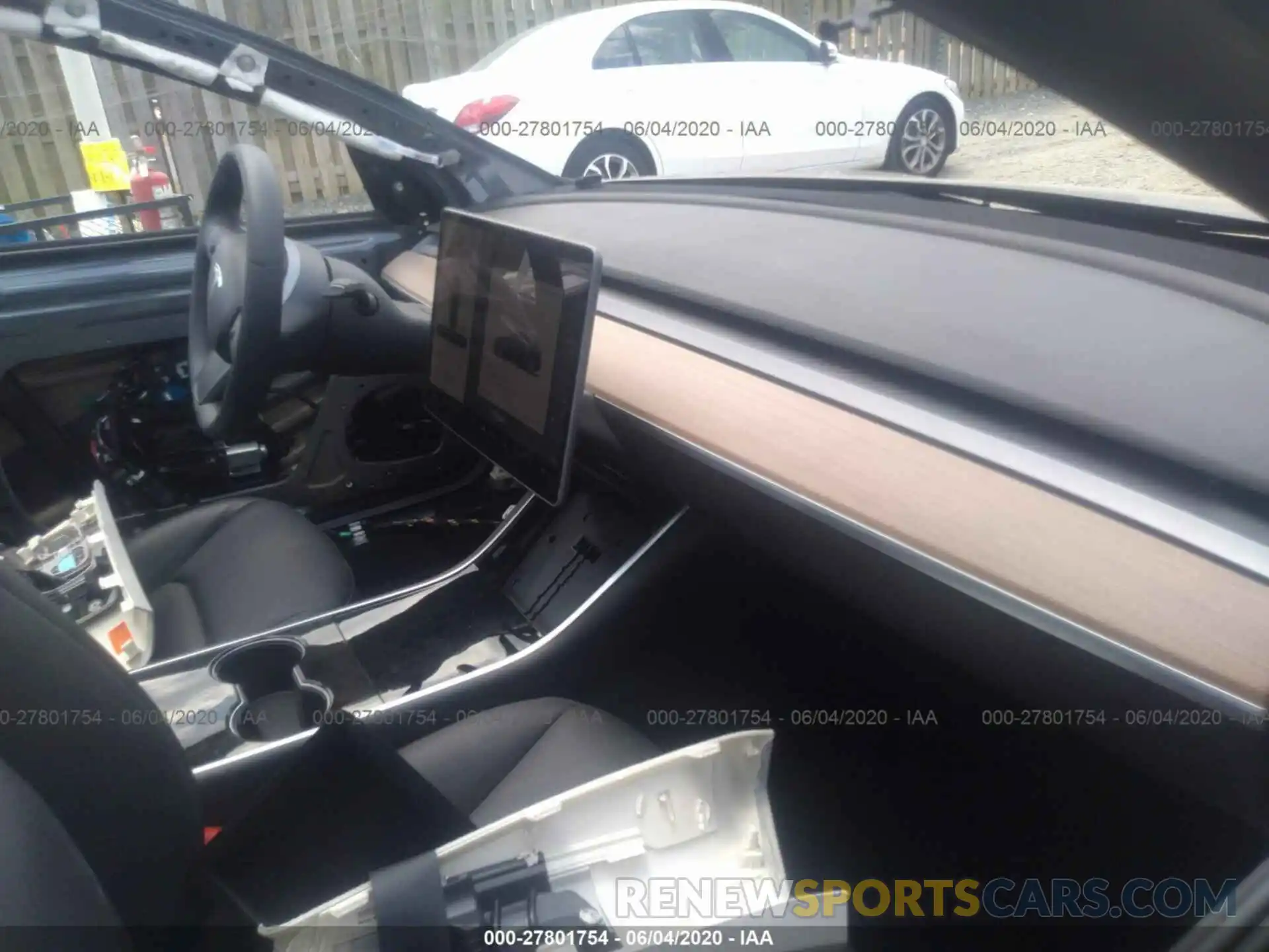 5 Photograph of a damaged car 5YJ3E1EB5KF453520 TESLA MODEL 3 2019