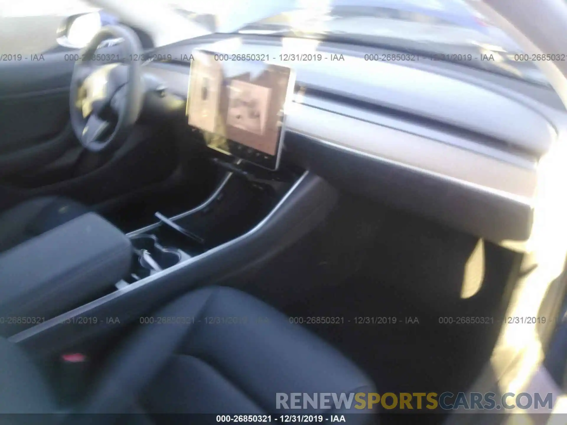 5 Photograph of a damaged car 5YJ3E1EB5KF464517 TESLA MODEL 3 2019