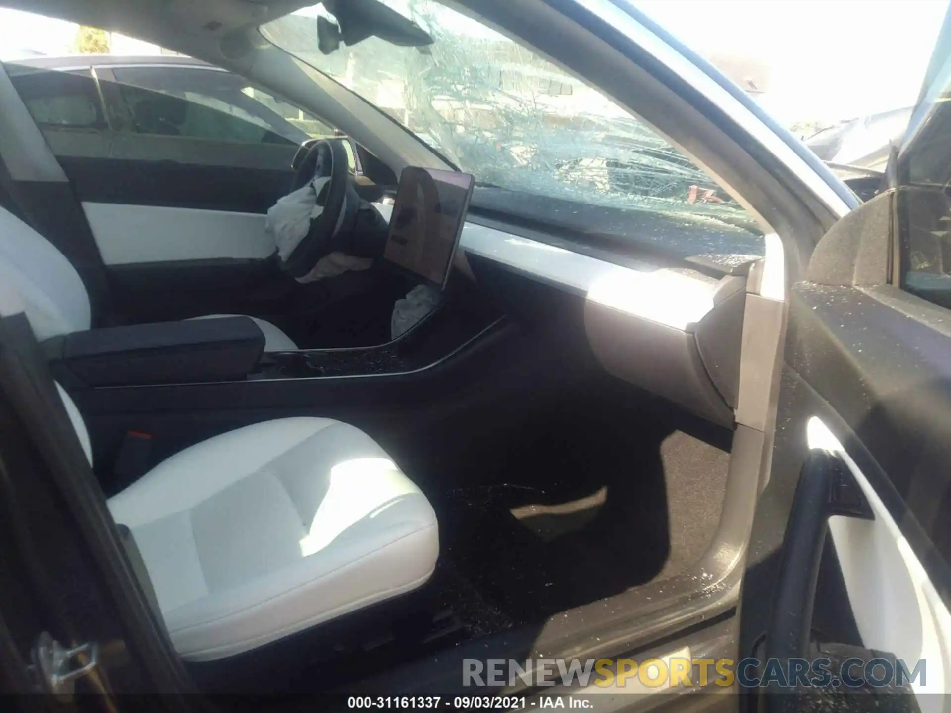 5 Photograph of a damaged car 5YJ3E1EB5KF465182 TESLA MODEL 3 2019