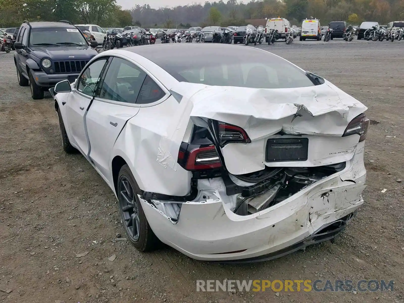 3 Photograph of a damaged car 5YJ3E1EB5KF469765 TESLA MODEL 3 2019