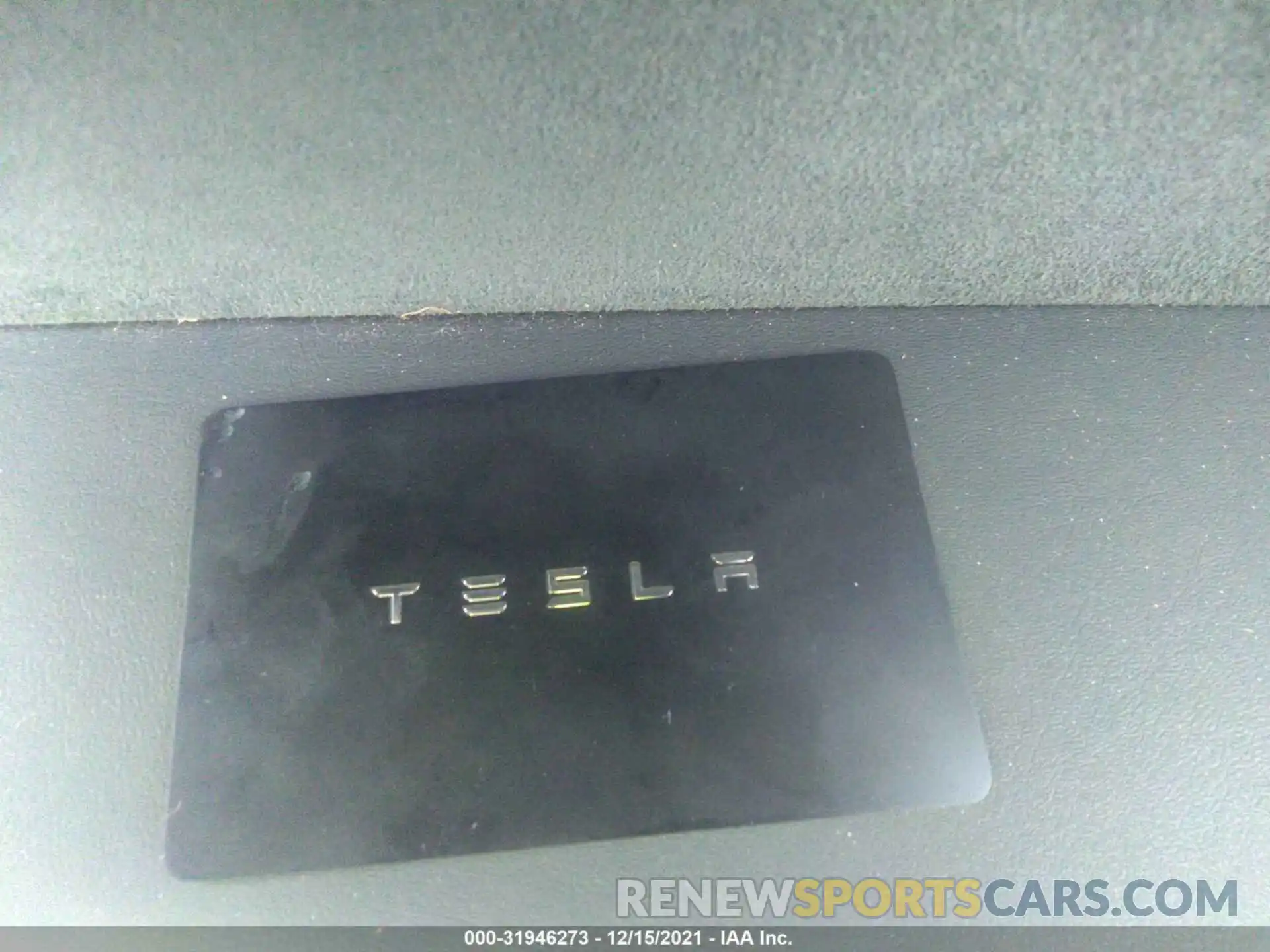 11 Photograph of a damaged car 5YJ3E1EB5KF493984 TESLA MODEL 3 2019