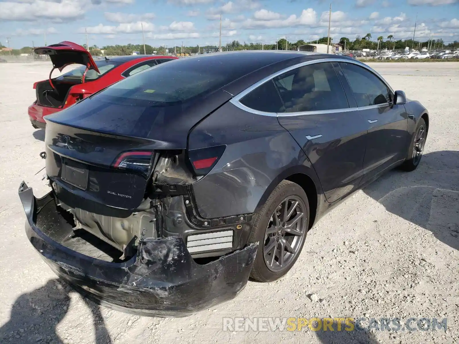 4 Photograph of a damaged car 5YJ3E1EB5KF510346 TESLA MODEL 3 2019