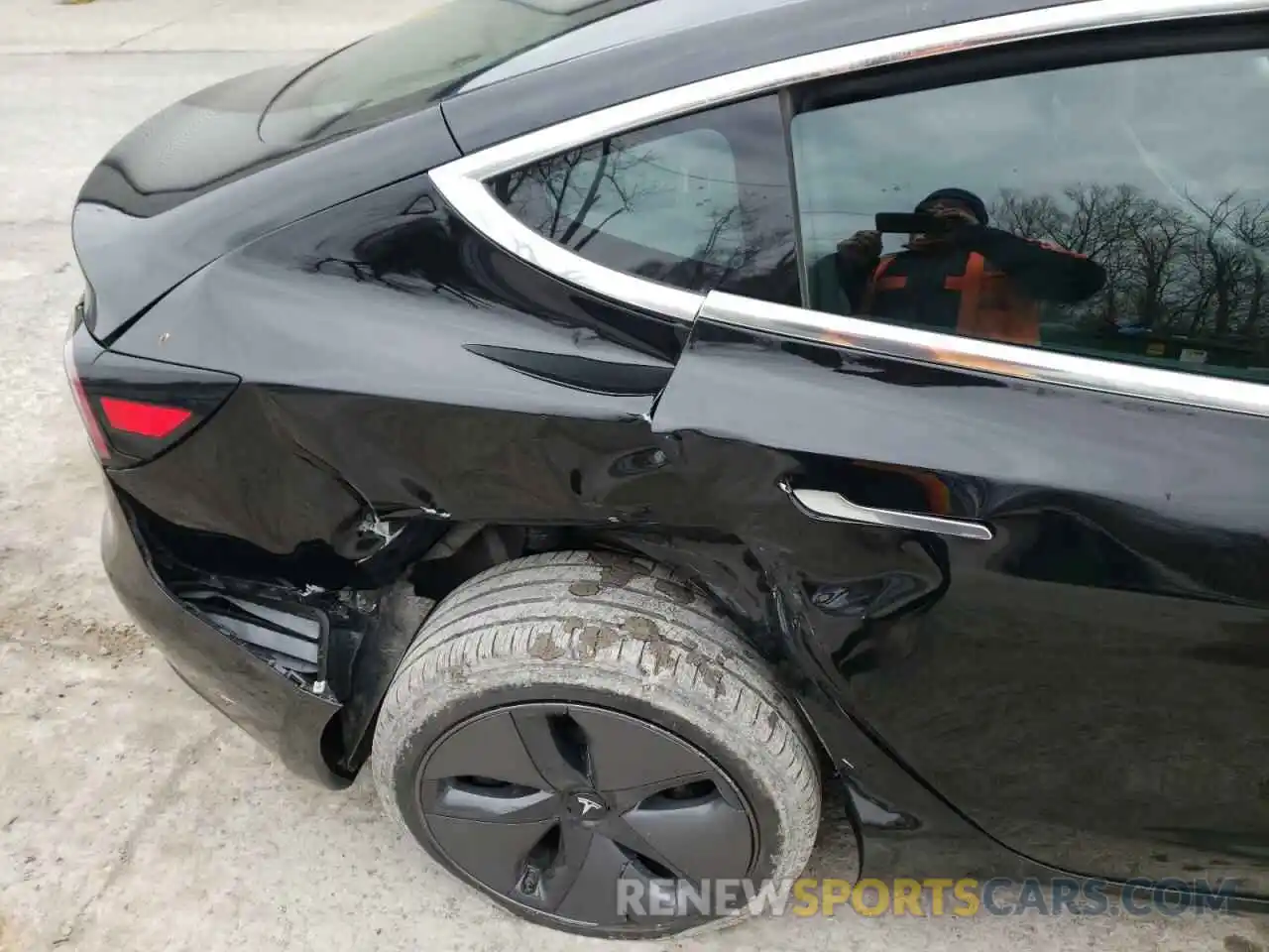 9 Photograph of a damaged car 5YJ3E1EB5KF511321 TESLA MODEL 3 2019