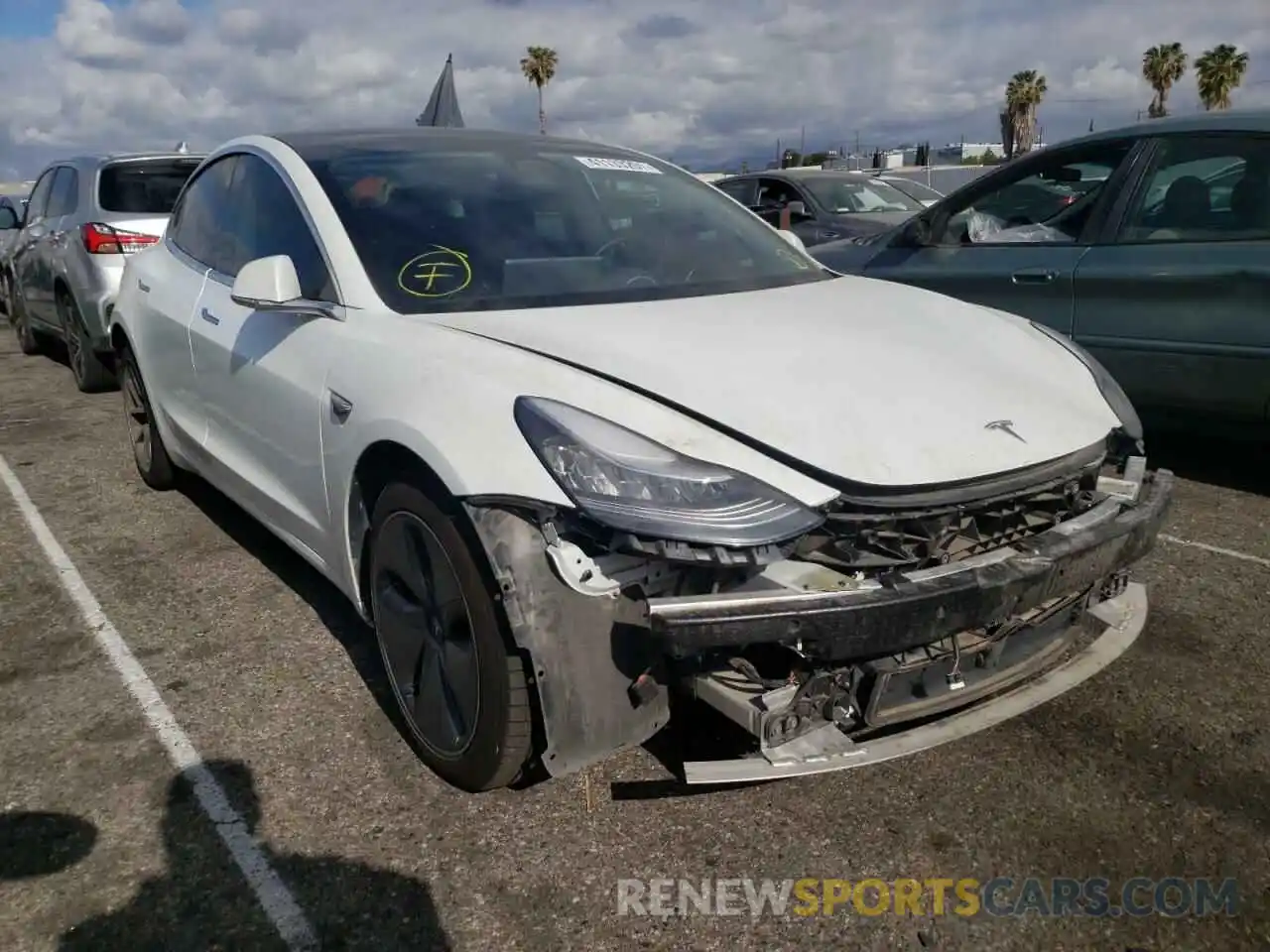 1 Photograph of a damaged car 5YJ3E1EB5KF511464 TESLA MODEL 3 2019