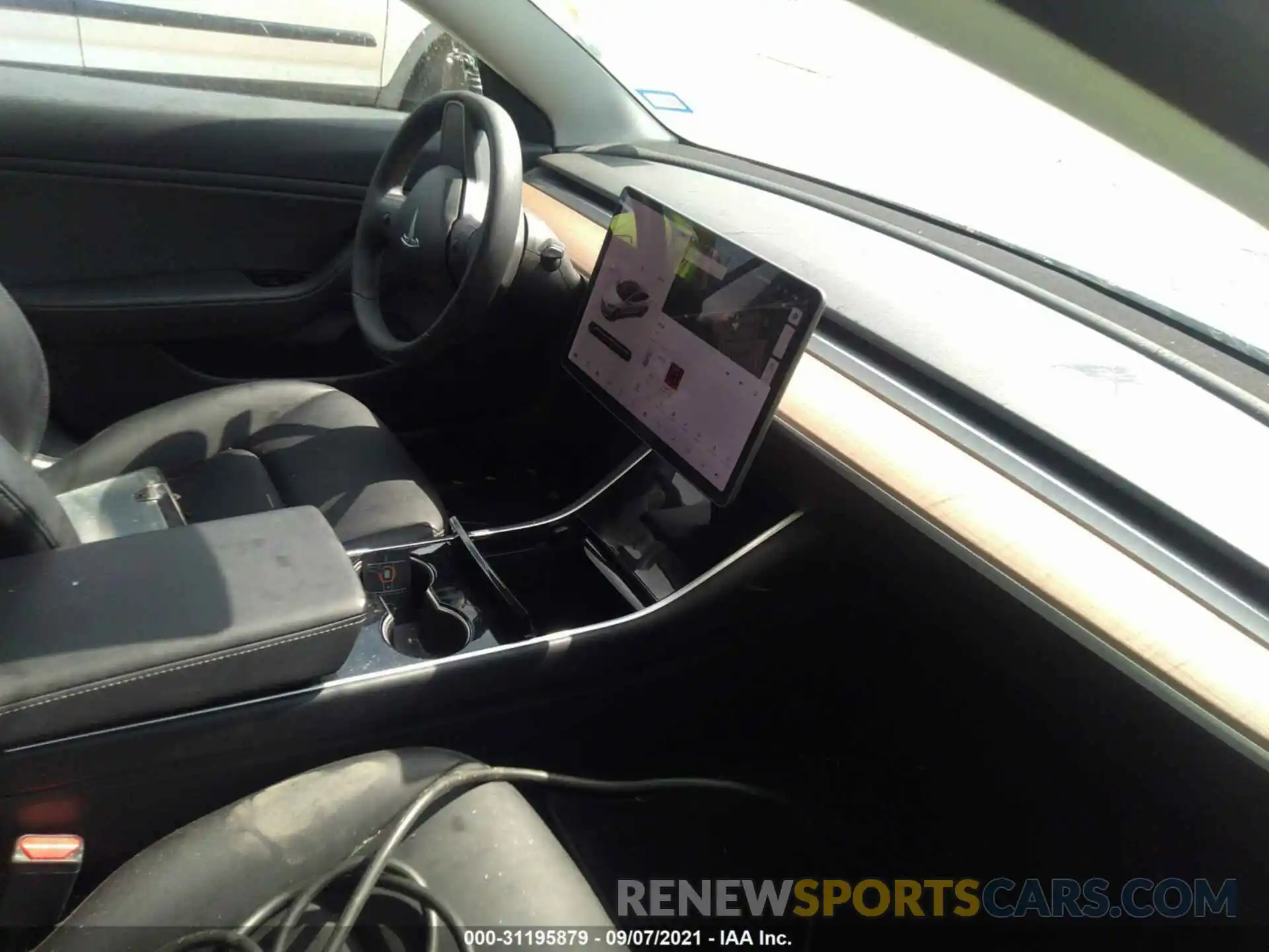 5 Photograph of a damaged car 5YJ3E1EB5KF512551 TESLA MODEL 3 2019